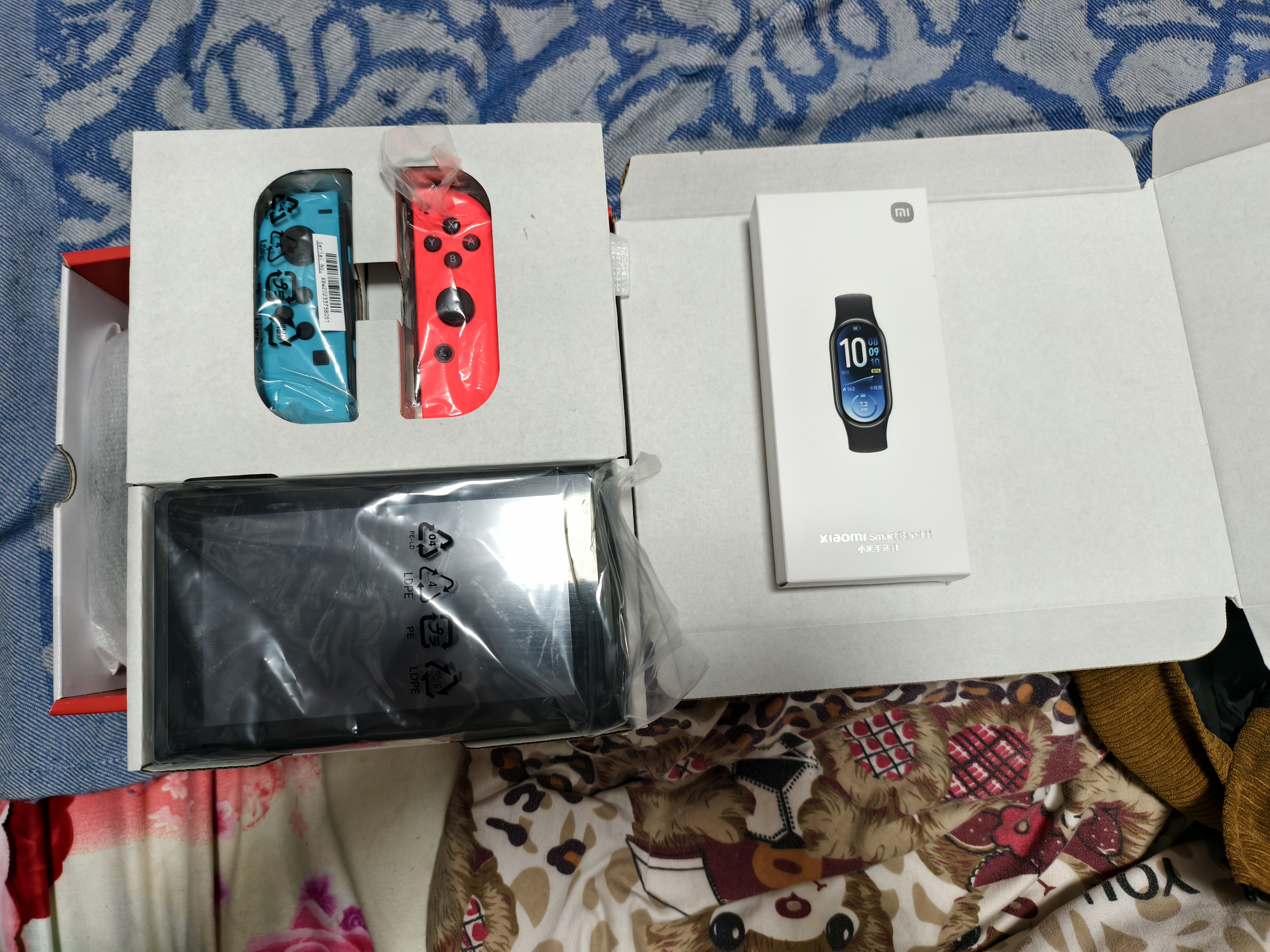 任天堂（Nintendo）【国内保税仓】Switch2/1代 OLED/续航加强日版/港版便携家用ns体感游戏机掌机 日版续航红蓝32GB保税（赠共享会员） 实拍图