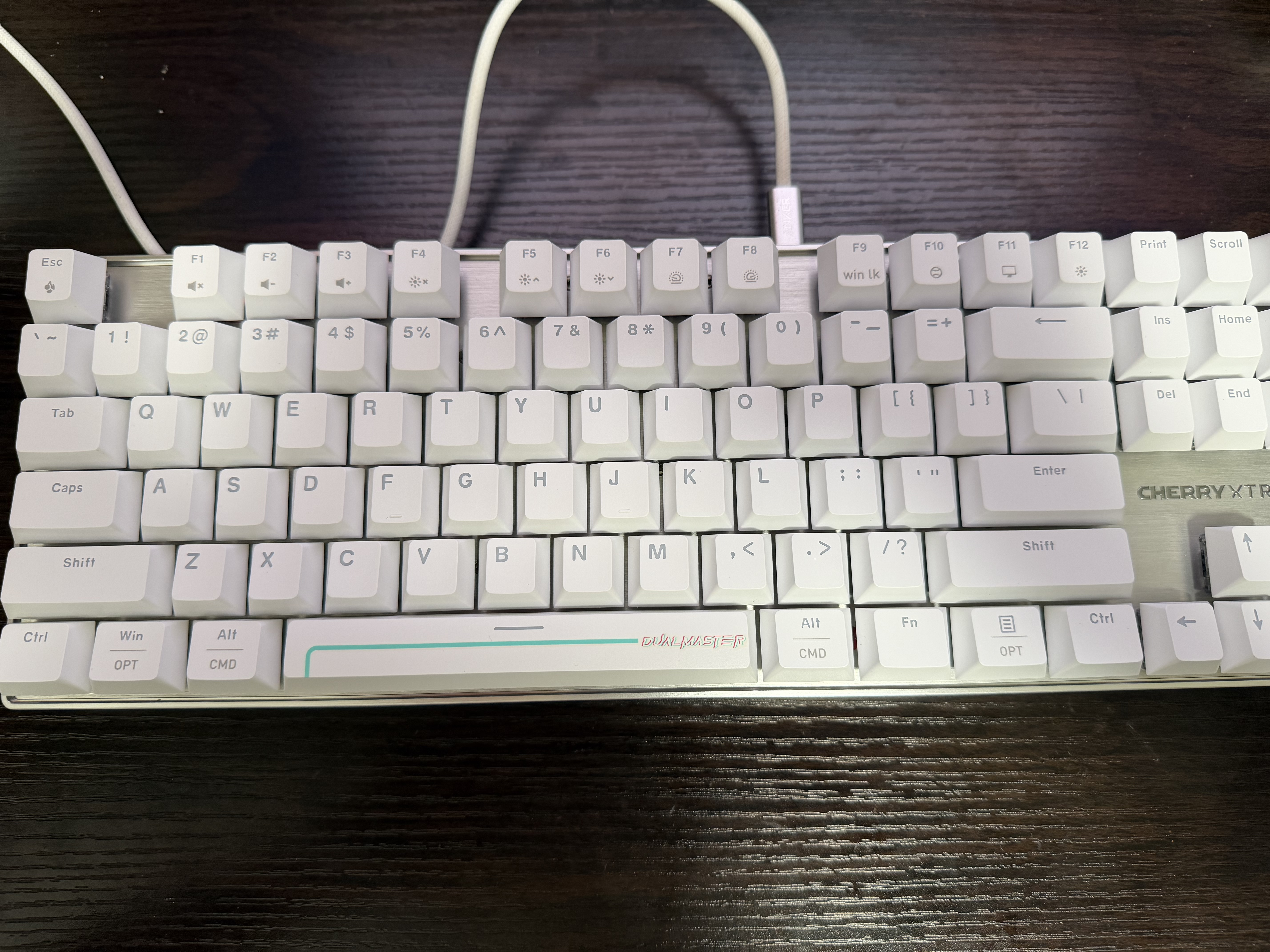 CHERRY樱桃 双魔无线磁轴键盘三模电竞游戏机械键盘RGB光效三透PBT键帽兼容mac系统MX8.2PRO HYBRID 双魔魔晶磁轴-魔昼【全磁轴】 实拍图