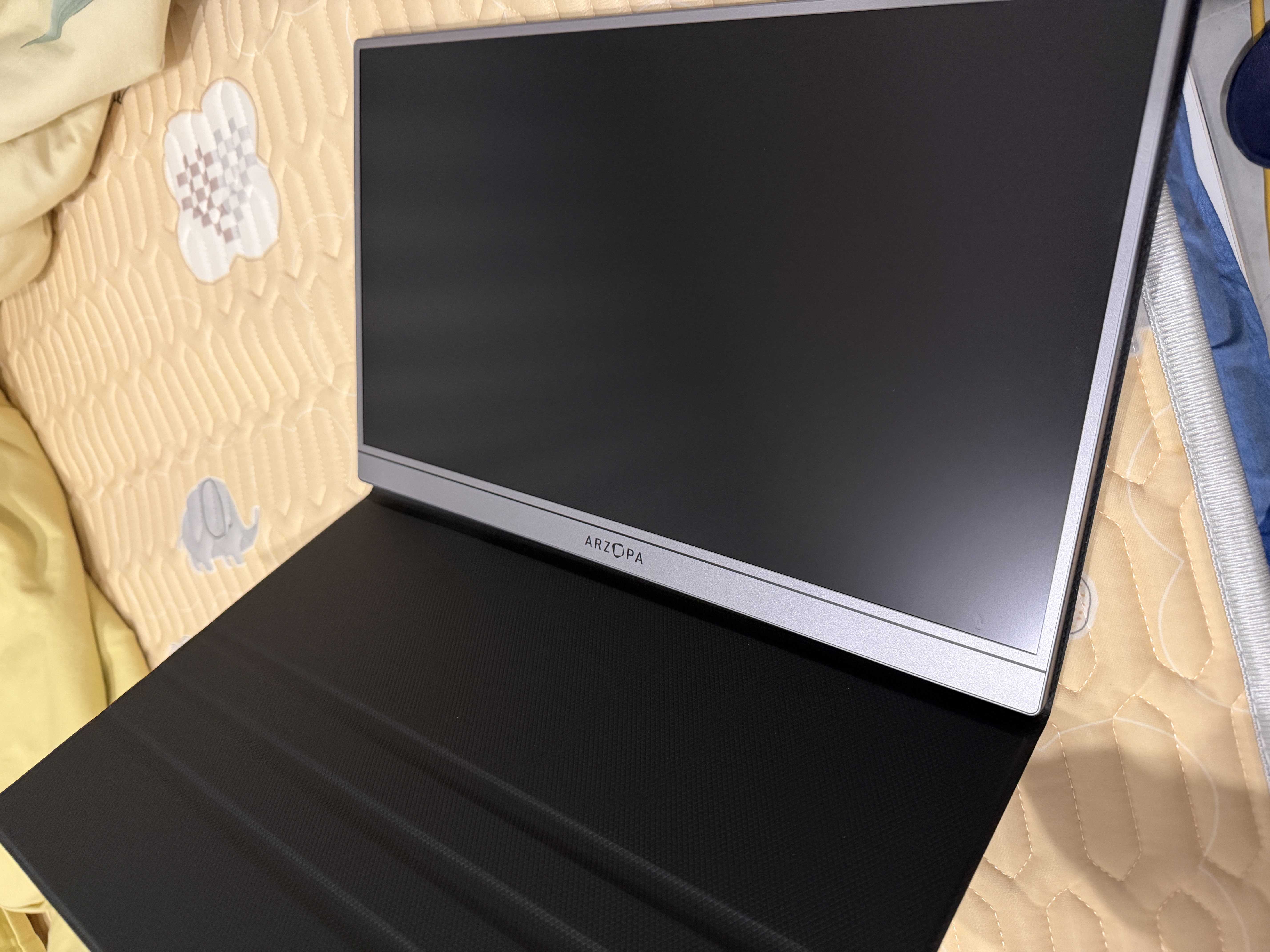 ARZOPA16.1英寸2.5K 240Hz 高色域便携式显示器 笔记本电脑手机副屏Ps5/4显示屏Z3FC Ultra 实拍图