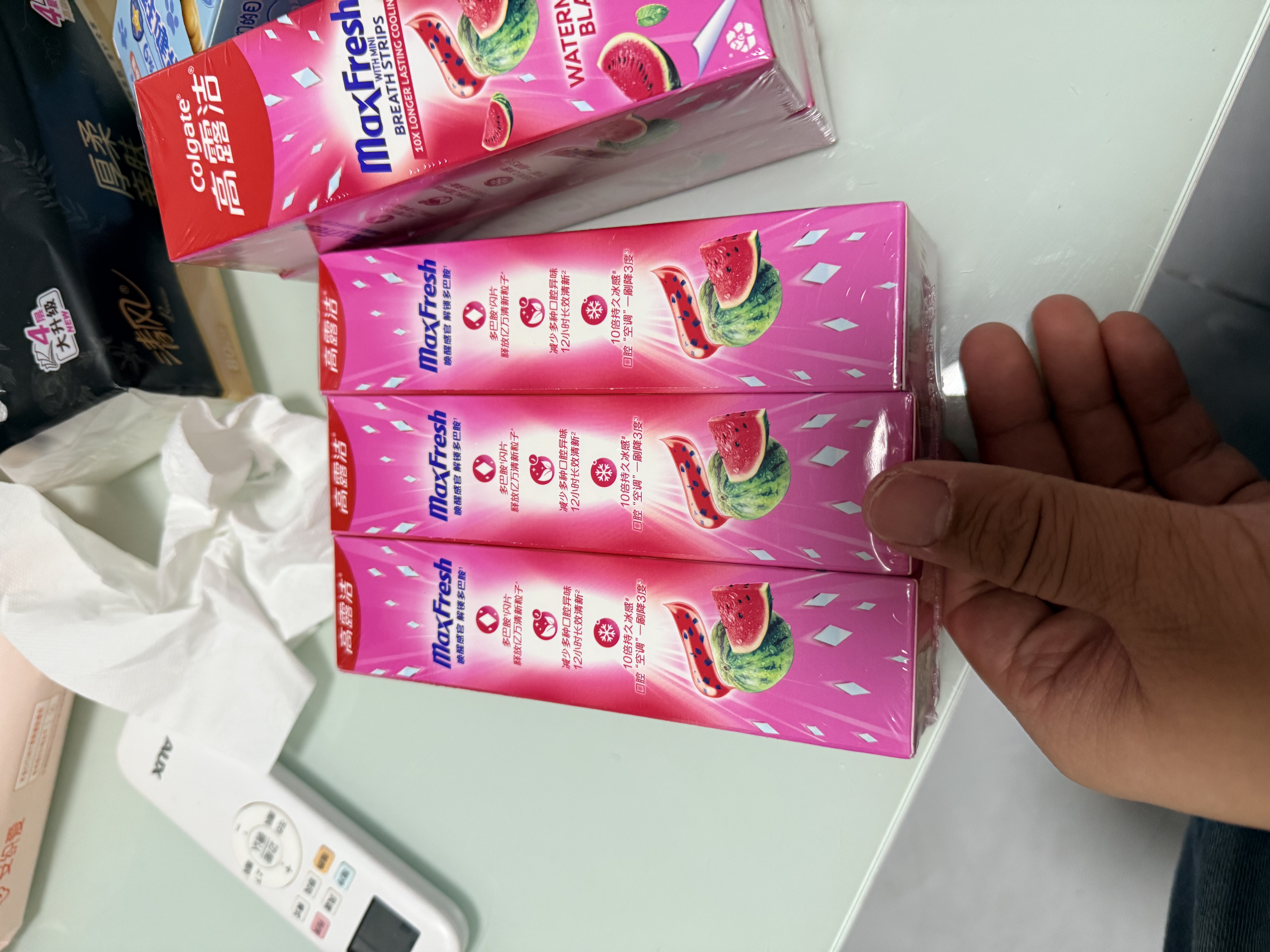 高露洁（Colgate）【孙颖莎推荐】多巴胺闪片清新牙膏去黄去渍去口臭亮白100g*3西瓜 实拍图