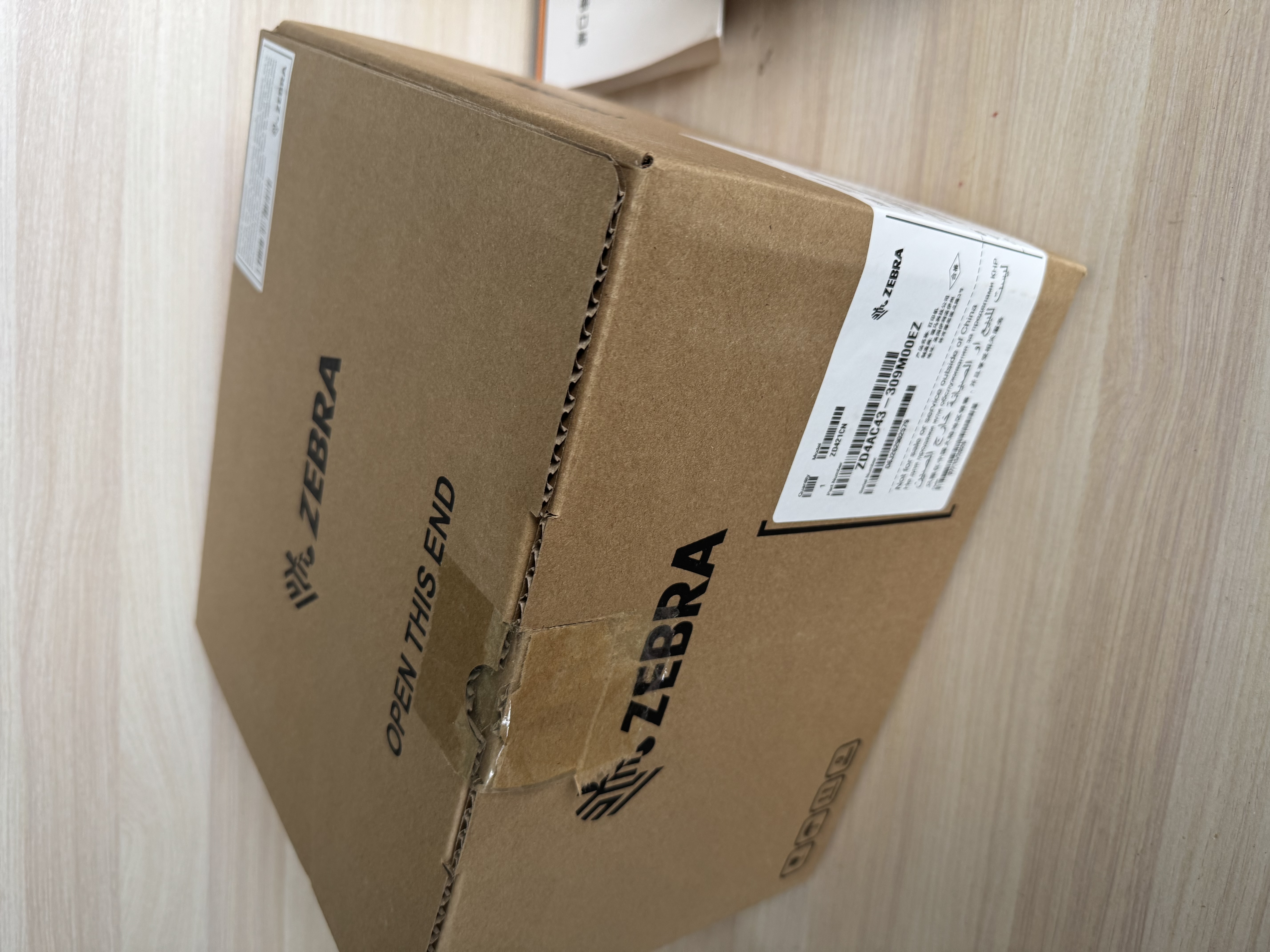 斑马（ZEBRA）ZD421CN条码标签打印机不干胶固定资产标签机热敏快递电子面单GT800/ZD420升级款ZD421T含耗材 实拍图