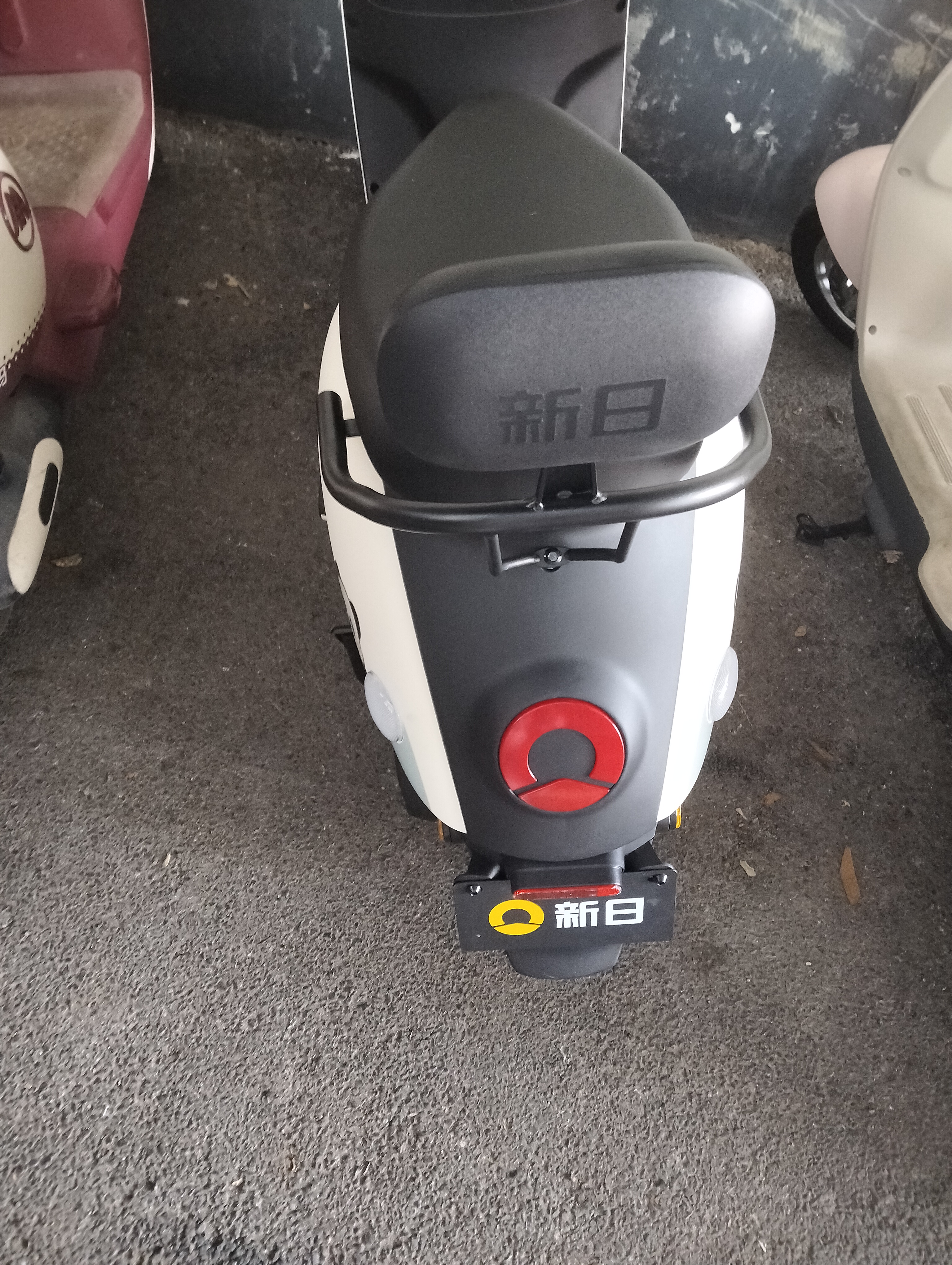 新日电动车72V20Ah铅酸电池100km长续航电动摩托车大功率电摩通勤代步电瓶车丽曼5.0 60V-本彩烟灰绿 实拍图