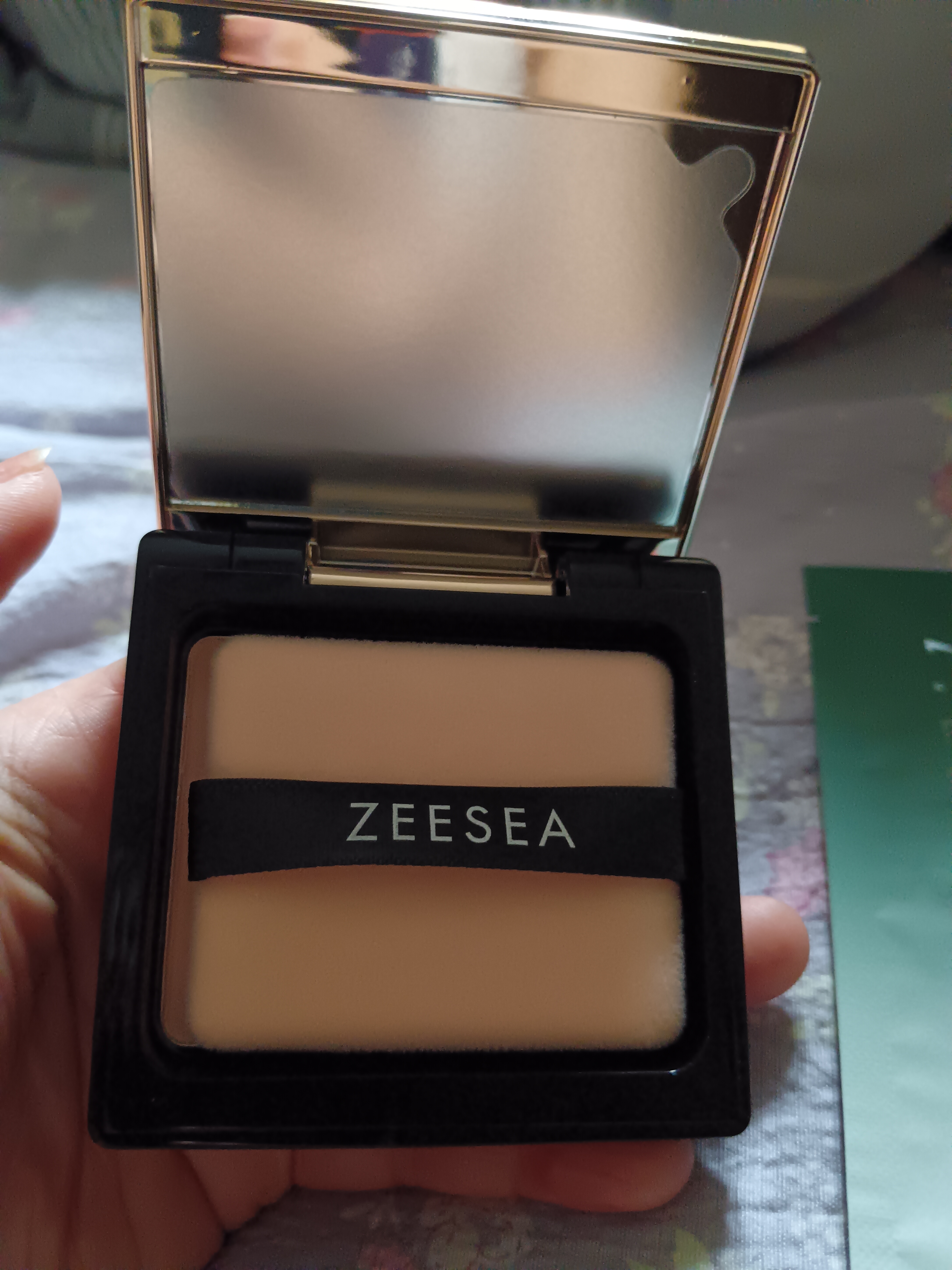 ZEESEA滋色蜜粉饼定妆粉散粉浅肤色8g哑光控油遮瑕补妆防水联名款生日礼 实拍图