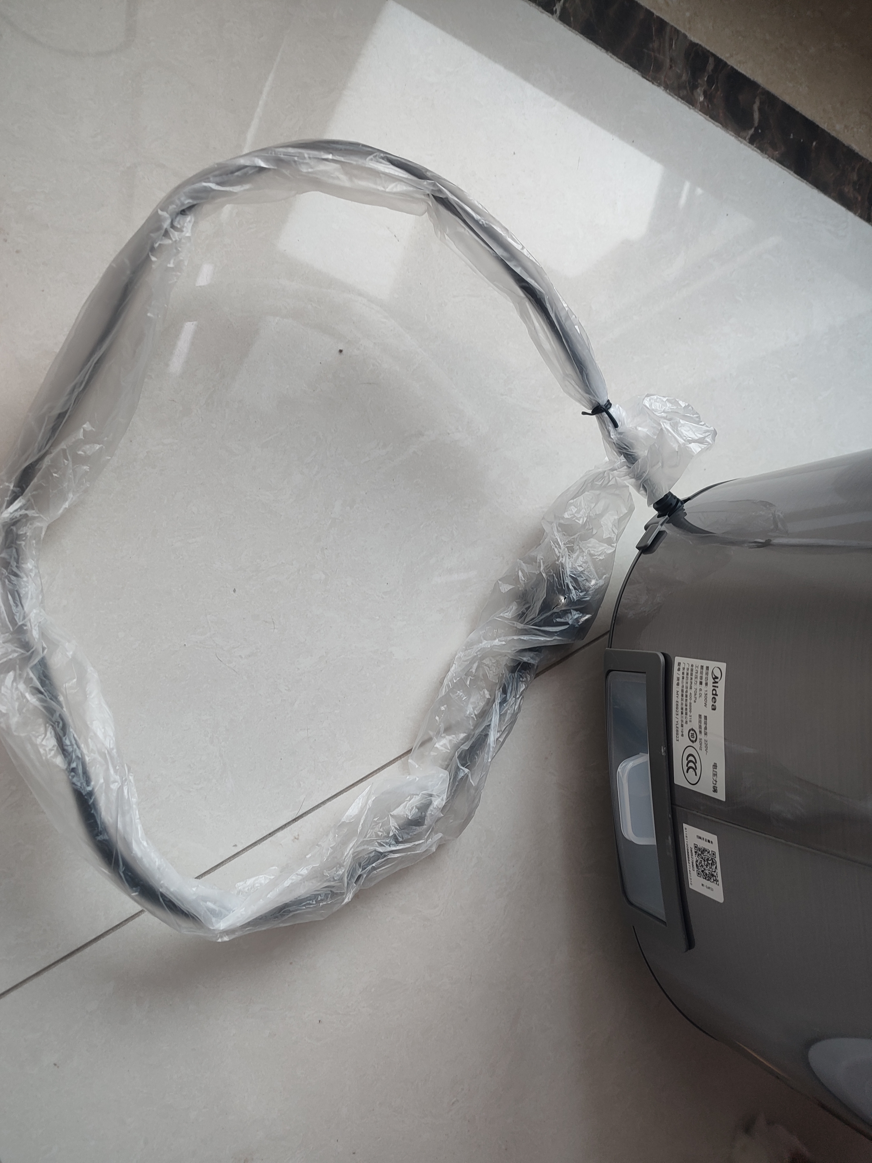 美的（Midea）有钛珐琅触控电压力锅6L 高压电饭煲家用6-8人智能预约多功能一体开盖火锅煲汤炖煮电饭锅MY-E6923 实拍图