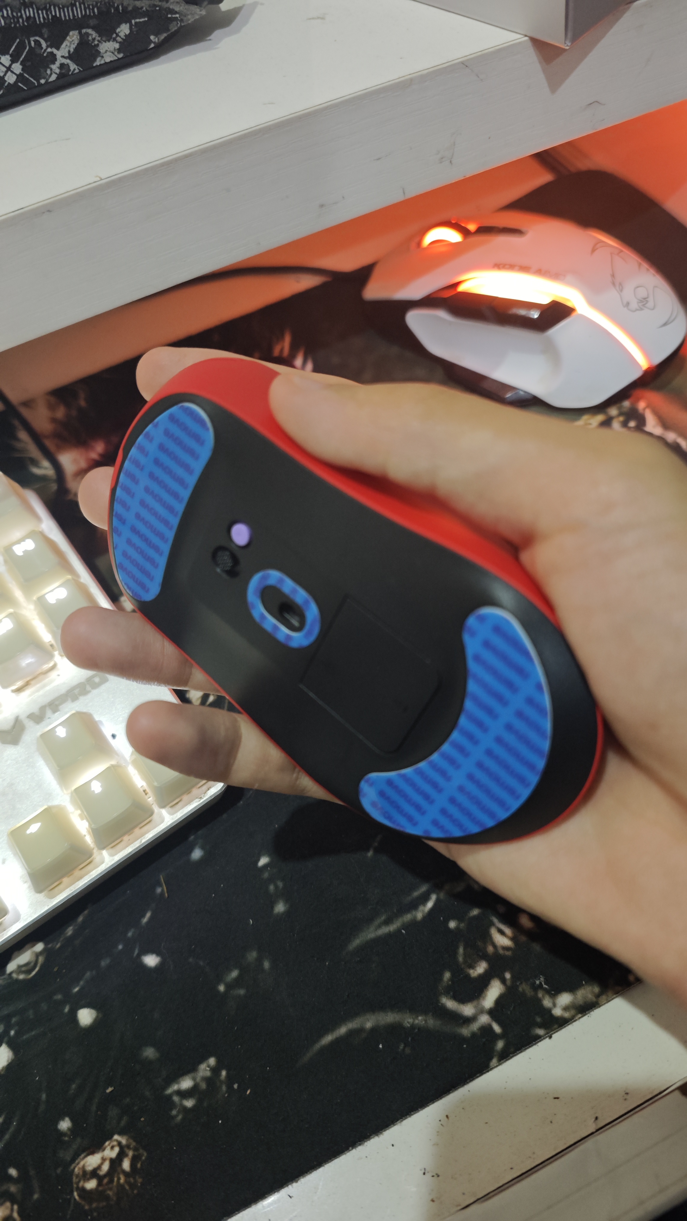 雷柏（Rapoo）VT3 V2版 中大手无线/有线双模游戏鼠标 轻量化PAW3950引擎三角洲行动fps吃鸡电竞 熔岩红 实拍图