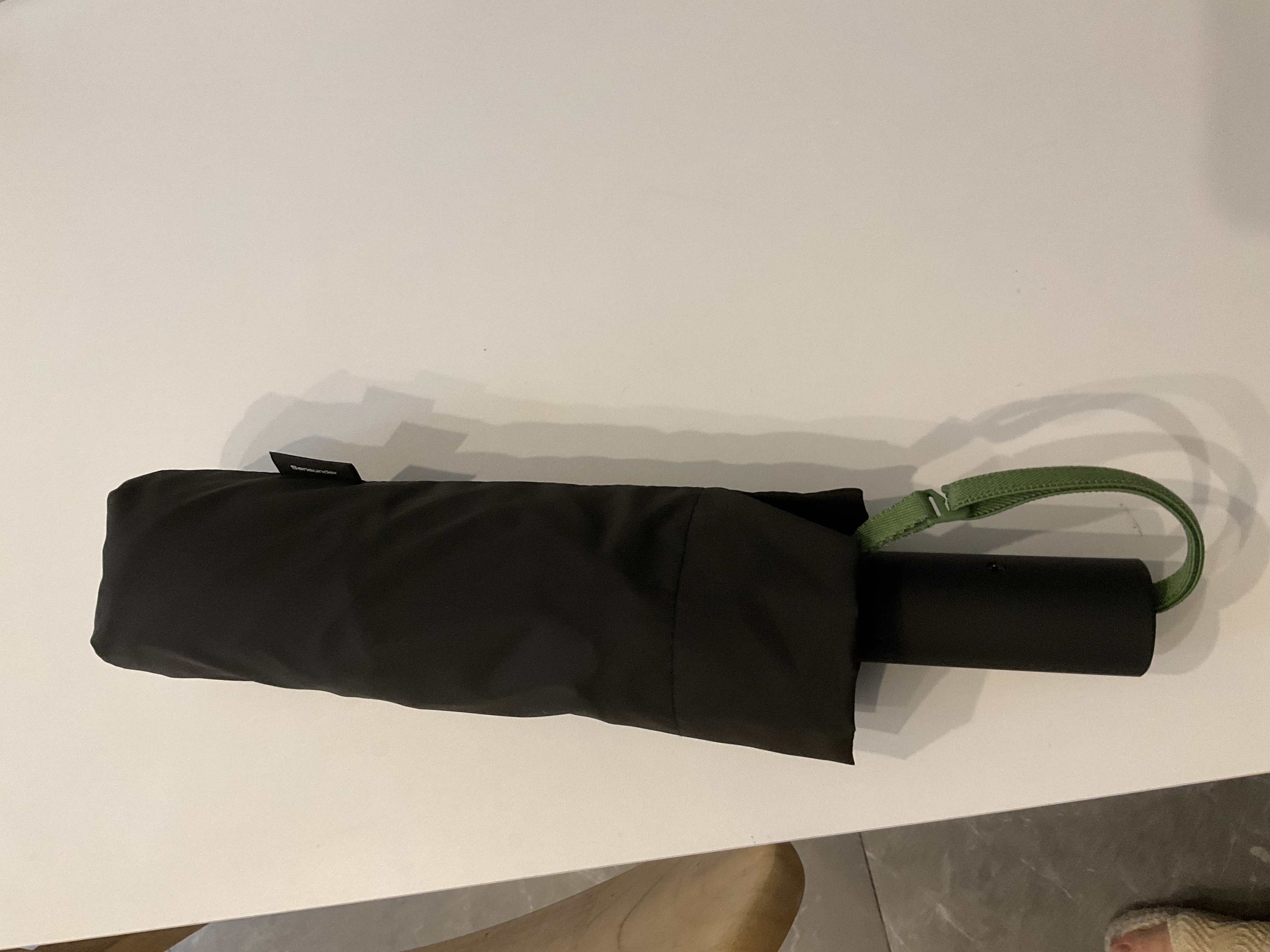 蕉下（beneunder）自动雨伞晴雨伞三折加固折叠8骨伞曜石黑 实拍图