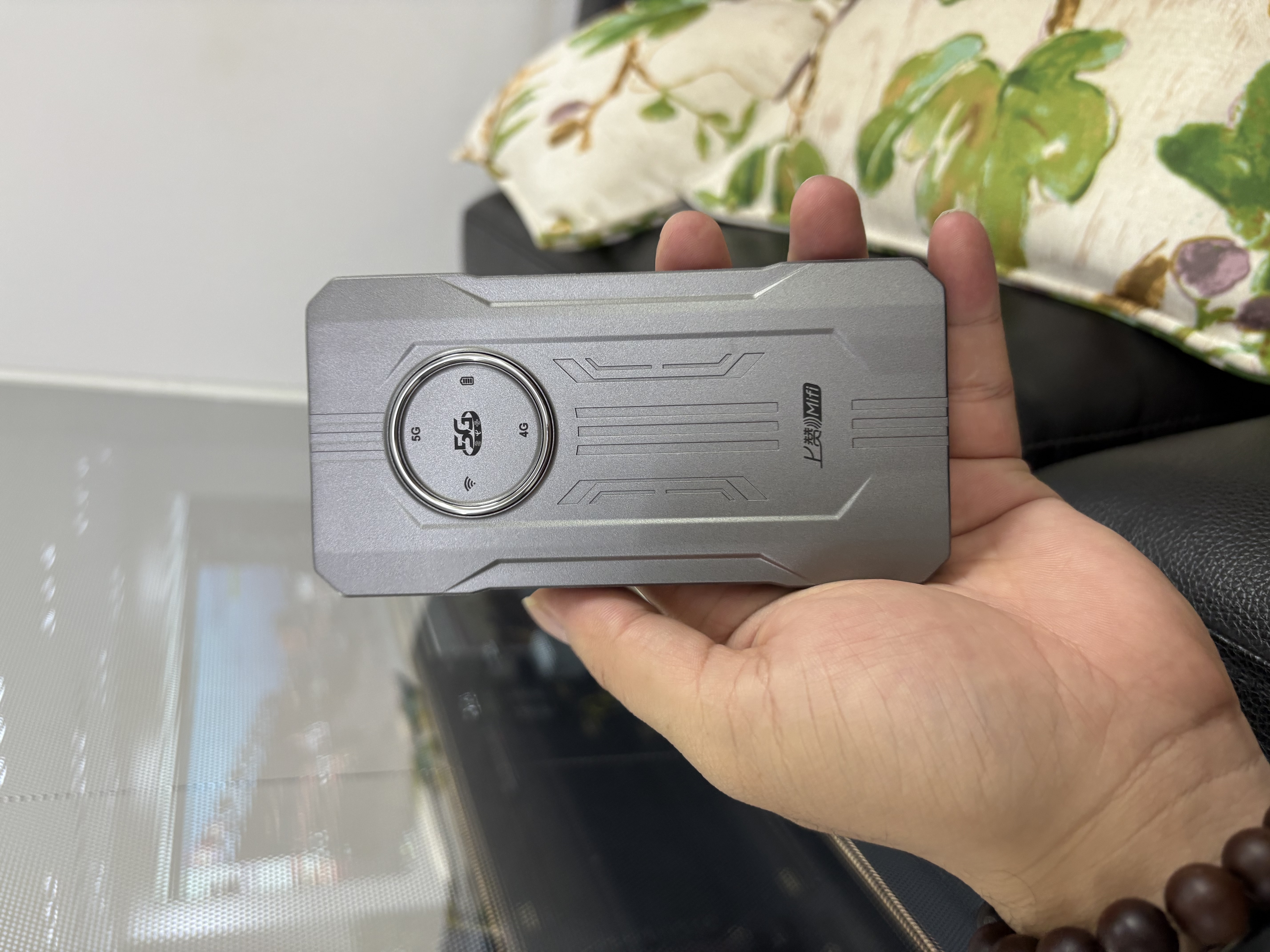 上赞SZ50 5G随身wifi免插卡月享1500G高速5G流量移动路由器双频wifi无线上网卡带一年套餐 实拍图