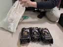 汽车内饰镀膜湿巾皮革座椅专用增亮去污清洁护理擦车神器湿纸巾盒 80片 【1包装】皮革护理增亮湿巾 实拍图