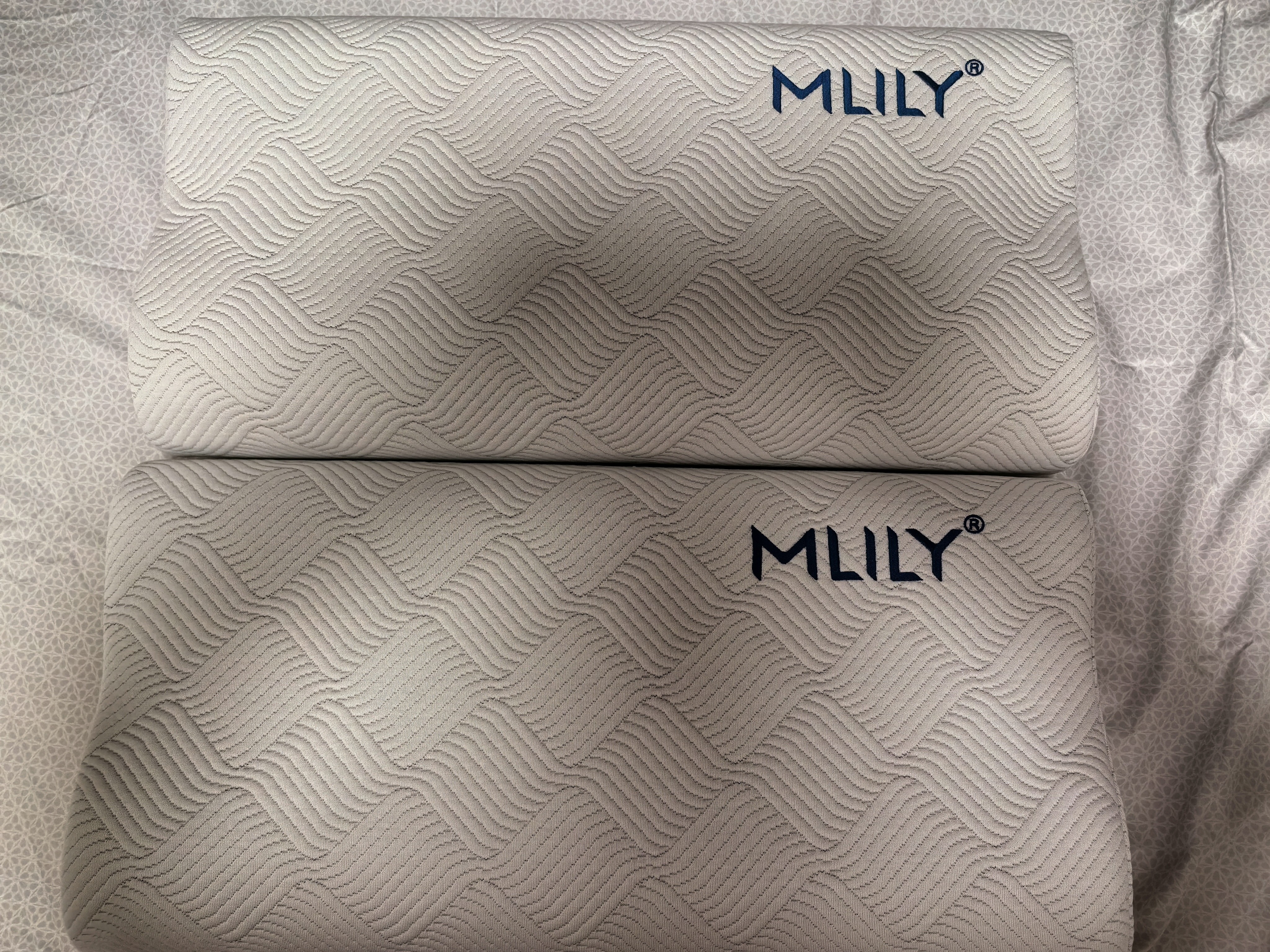 梦百合（MLILY）颈椎枕慢回弹记忆棉枕酒店同款枕头五星零压助睡护颈枕对装礼盒装 实拍图