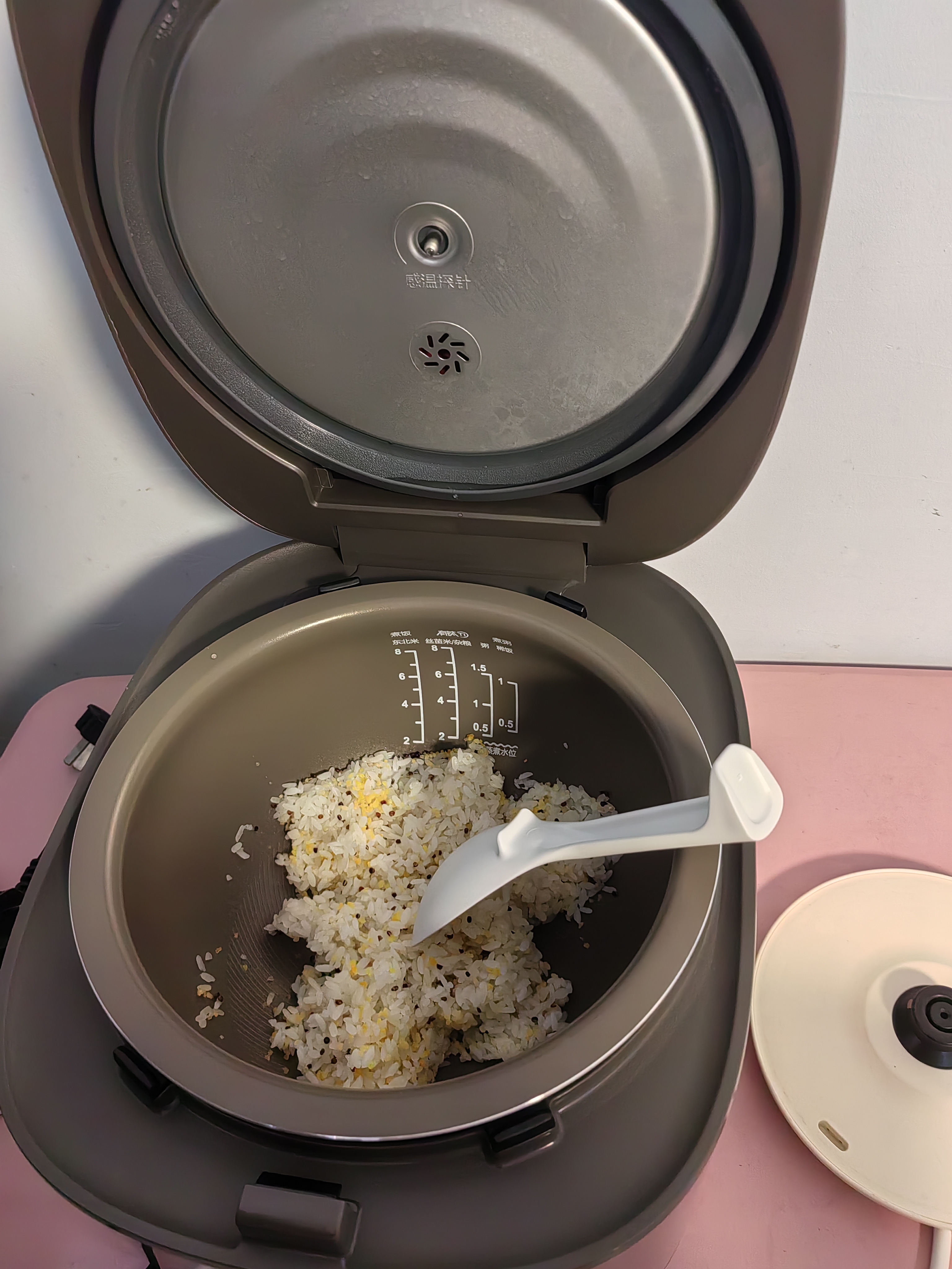 苏泊尔（SUPOR）电饭煲0氟土陶球釜家用 4L大容量电饭锅 煮饭煮粥锅多功能锅 智能预约2-4-5-8人 专柜款4升F40F36 实拍图