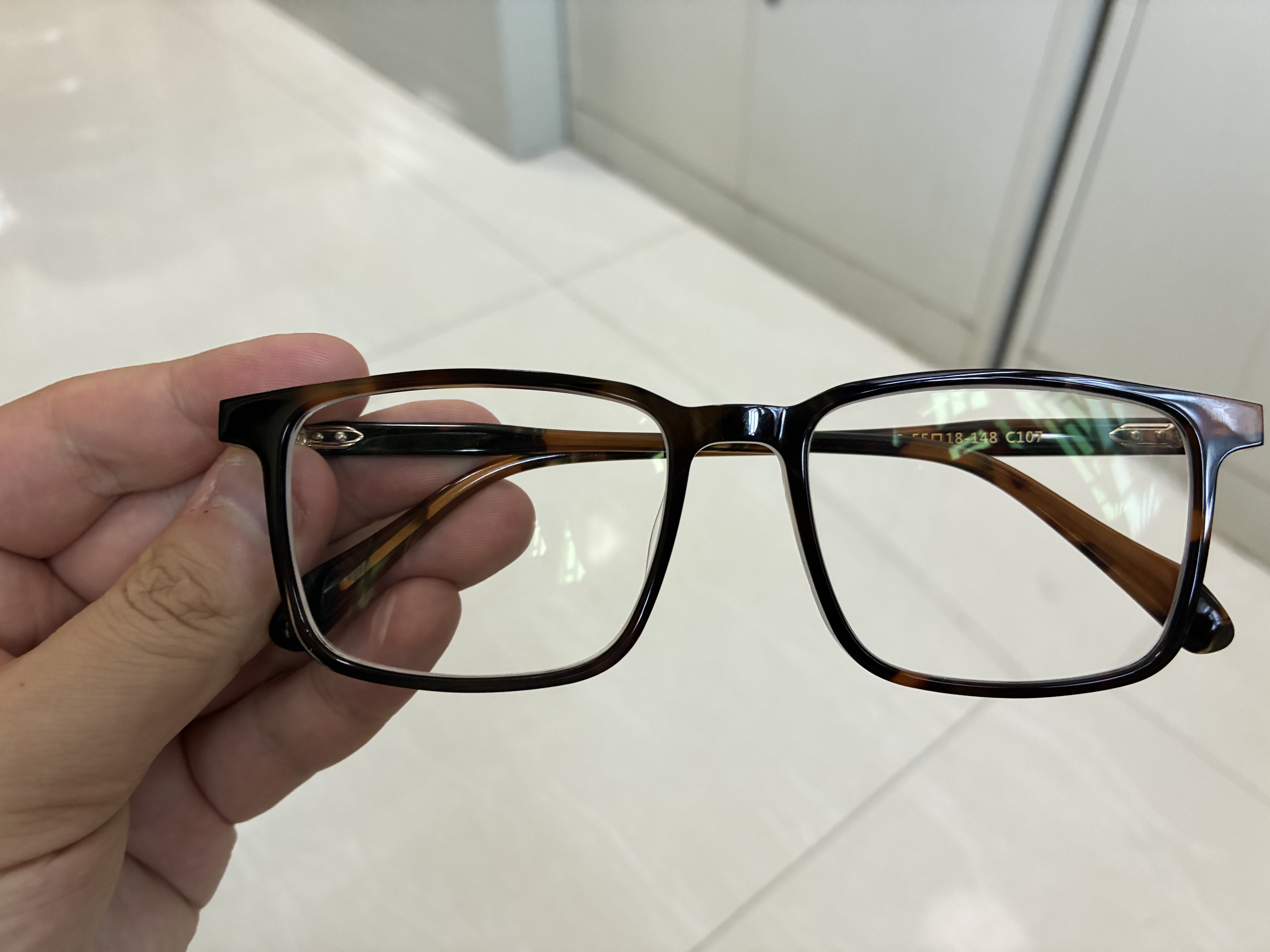 依视路（ESSILOR）钻晶膜岩单光眼镜片现片1.6超薄非球面双面防紫外线配镜片1片 实拍图