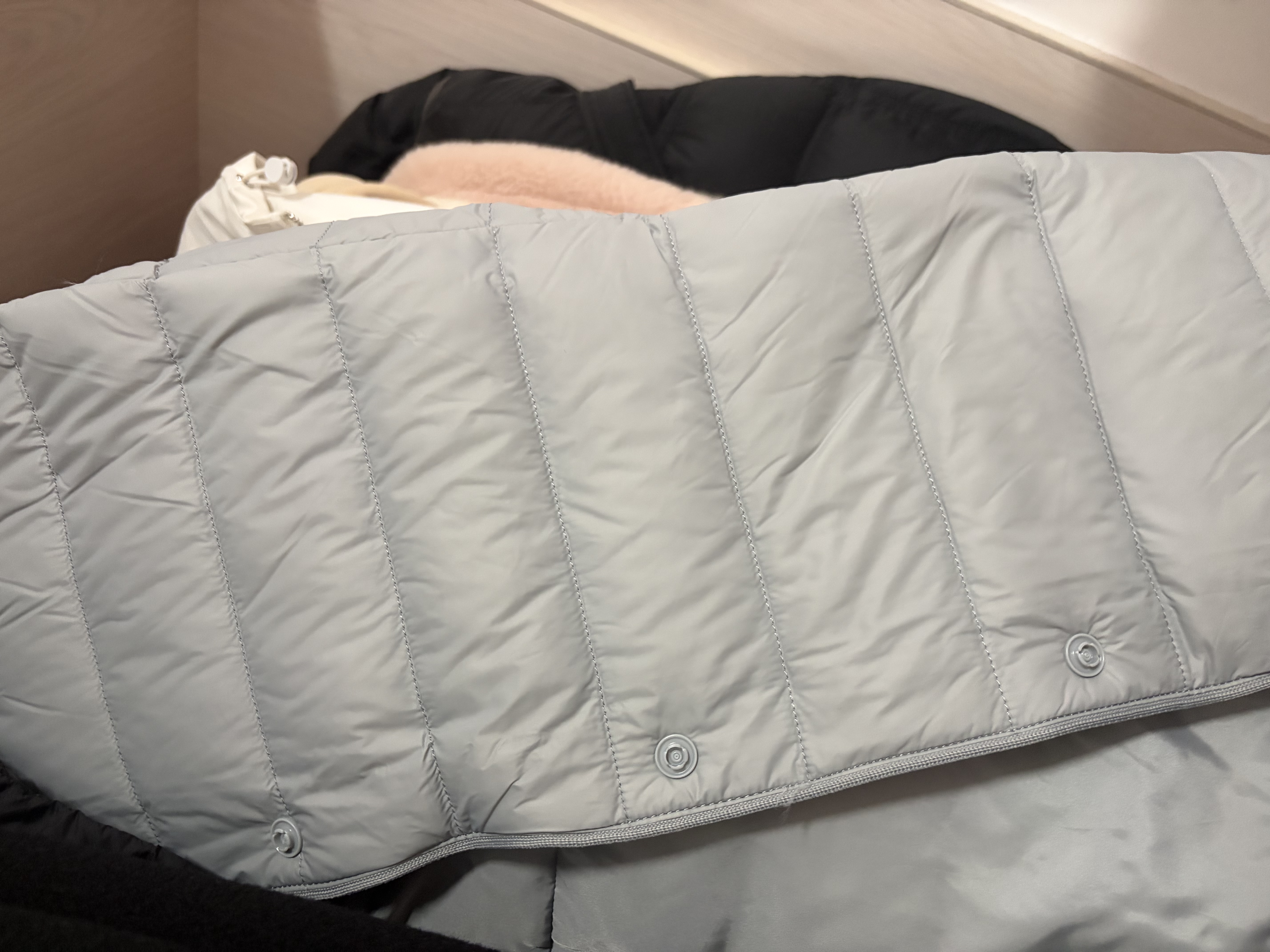雪中飞26新款百搭时尚鸭绒女式内穿羽绒马甲便携轻薄松紧灯笼袖鸭绒 静谧灰|8210|810 L 170/92A 实拍图