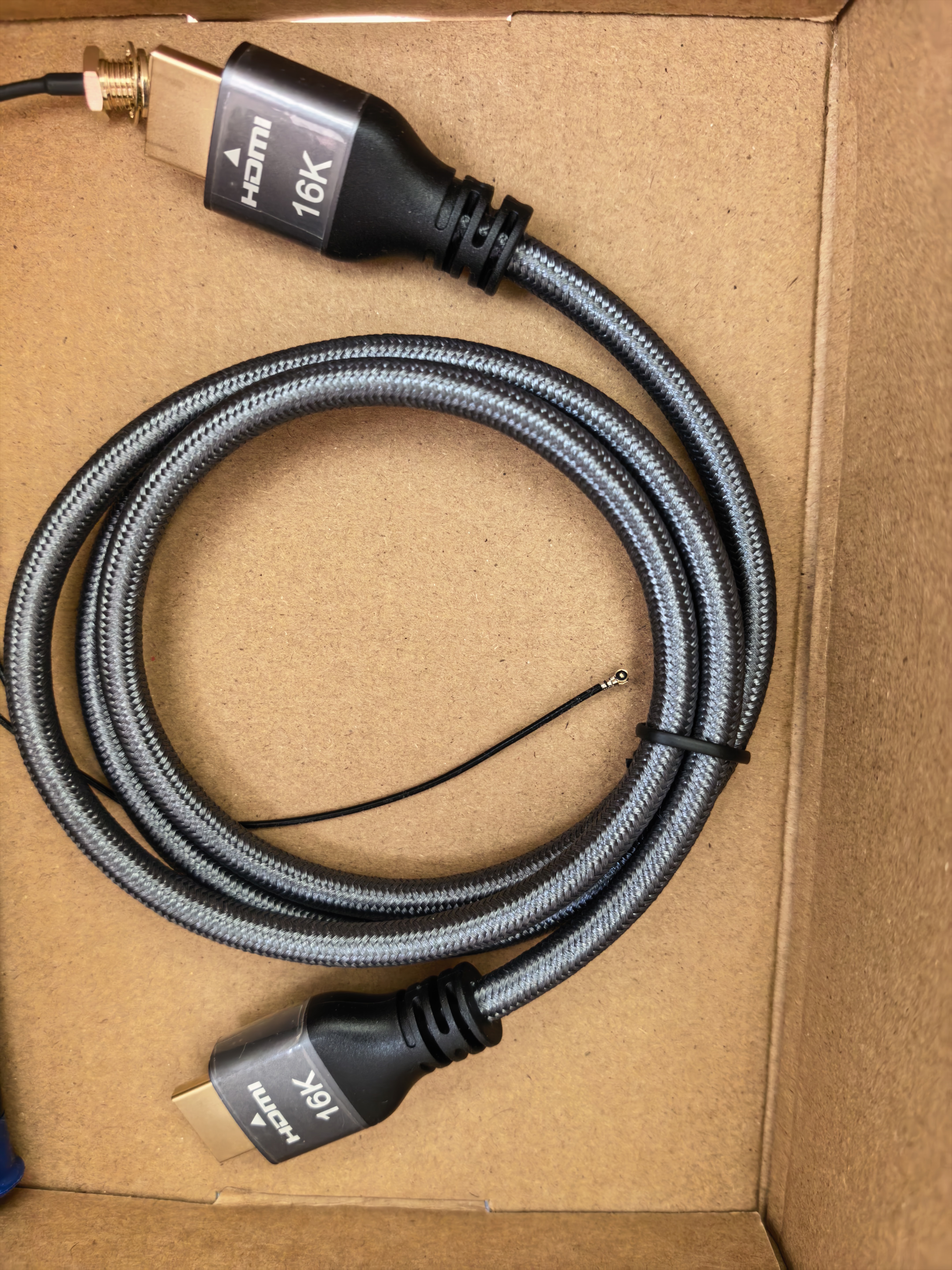 优籁特（ULT-unite）HDMI线2.2版16K60Hz/8K240Hz高清视频线480Hz高刷 兼容2.1/2.0电脑显卡PS5接电视显示器投影仪1米 实拍图