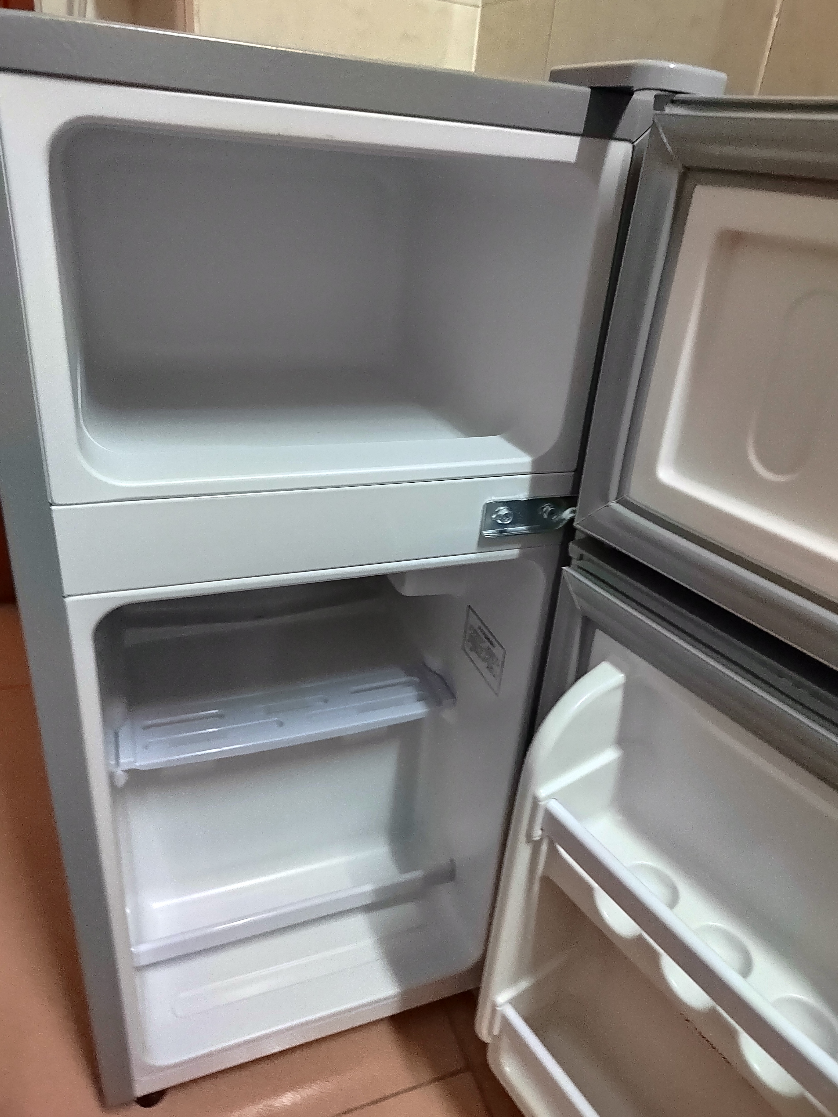 志高（CHIGO）小冰箱迷你小型家用冷藏冷冻两用宿舍出租房用双门办公室电冰箱节能省电 【一级能效】58L银色【全国联保丨节能省电】 实拍图