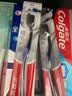 高露洁（Colgate）牙刷软毛细毛护龈成人牙刷深层清洁18支家庭颜色随机 实拍图