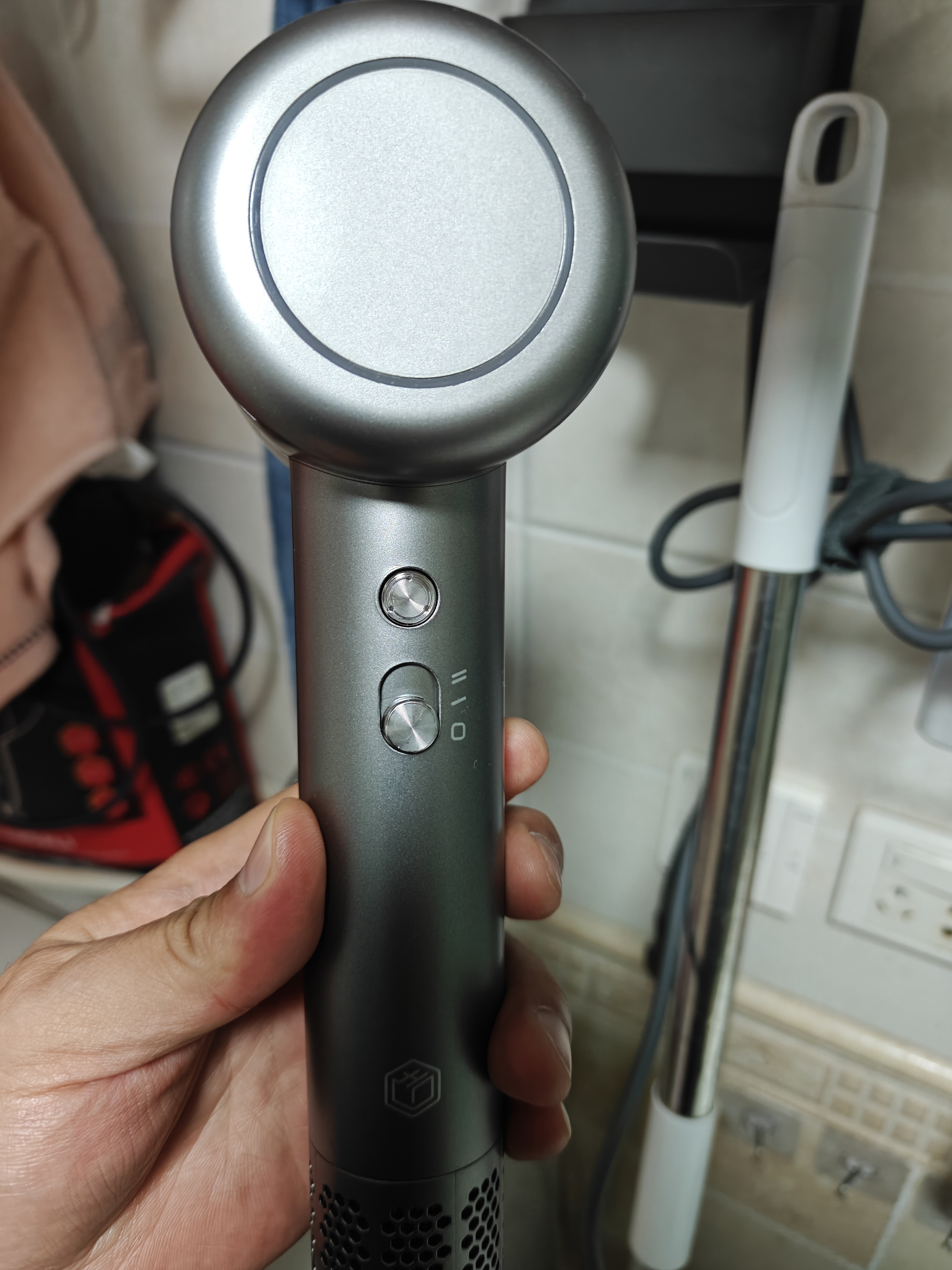 京东京造智能高速吹风机Air灰5亿负离子吹风机家用静音大功率不伤发护发电吹风筒 生日礼物送男女朋友 实拍图