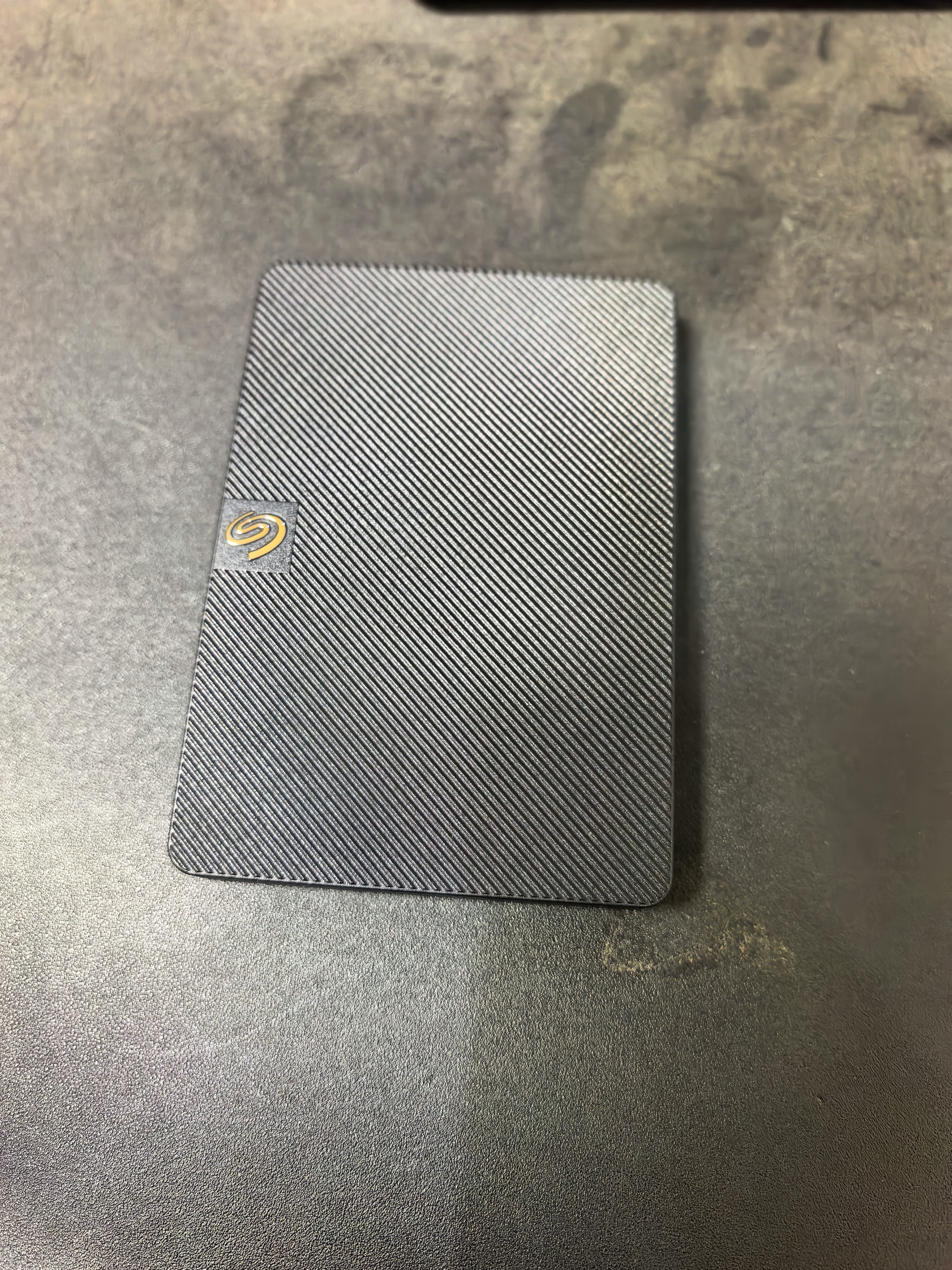 希捷（SEAGATE）移动硬盘 2TB USB3.0高速 希捷睿翼 2.5英寸 机械硬盘 黑 便携外接存储办公学习 数据恢复服务 实拍图