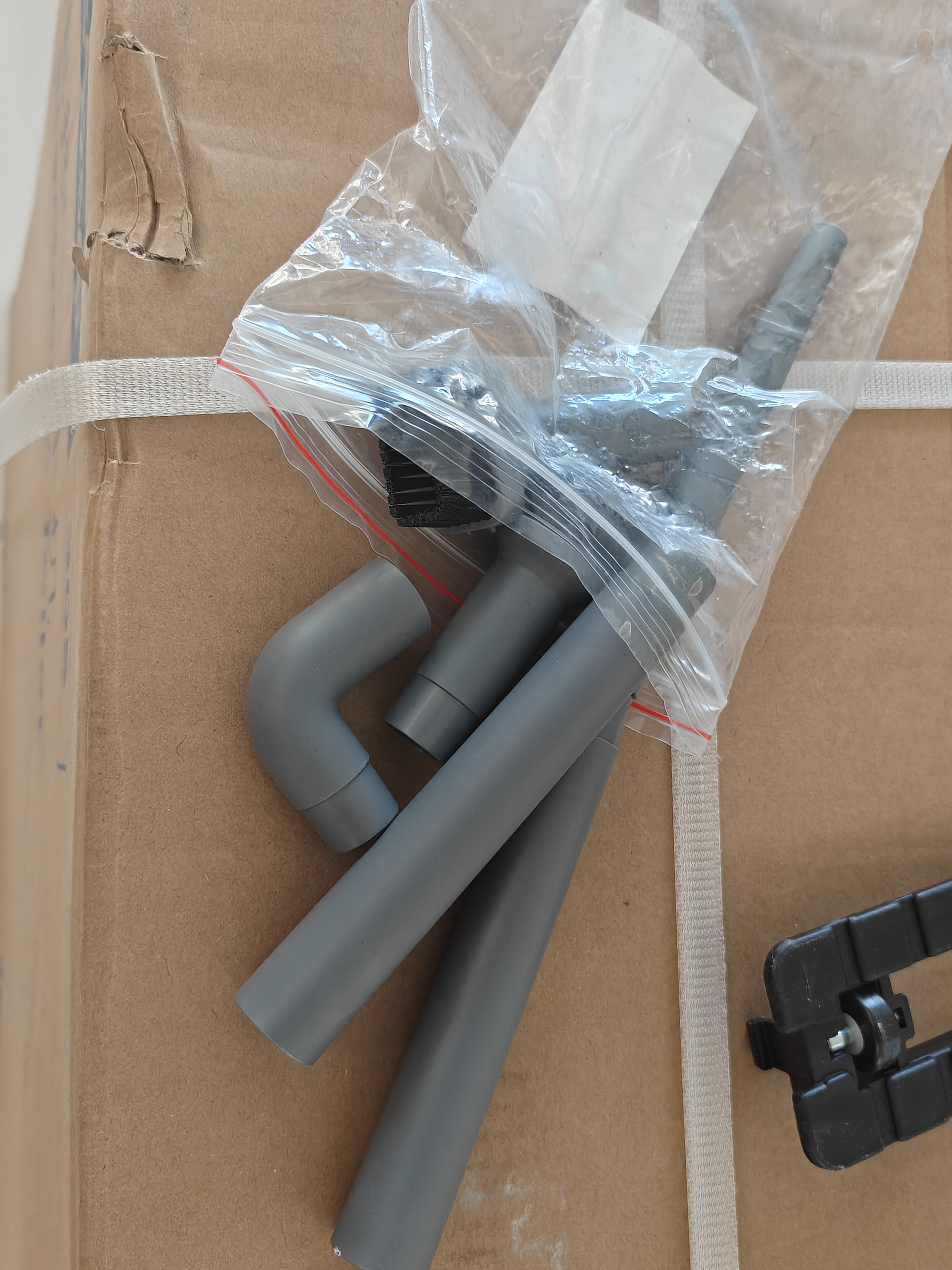 亿力吸尘器车家干湿两用超强大吸力吹吸一体机除尘工业开荒保洁地毯家庭清洁猫毛手持有线桶式6263-12L 实拍图