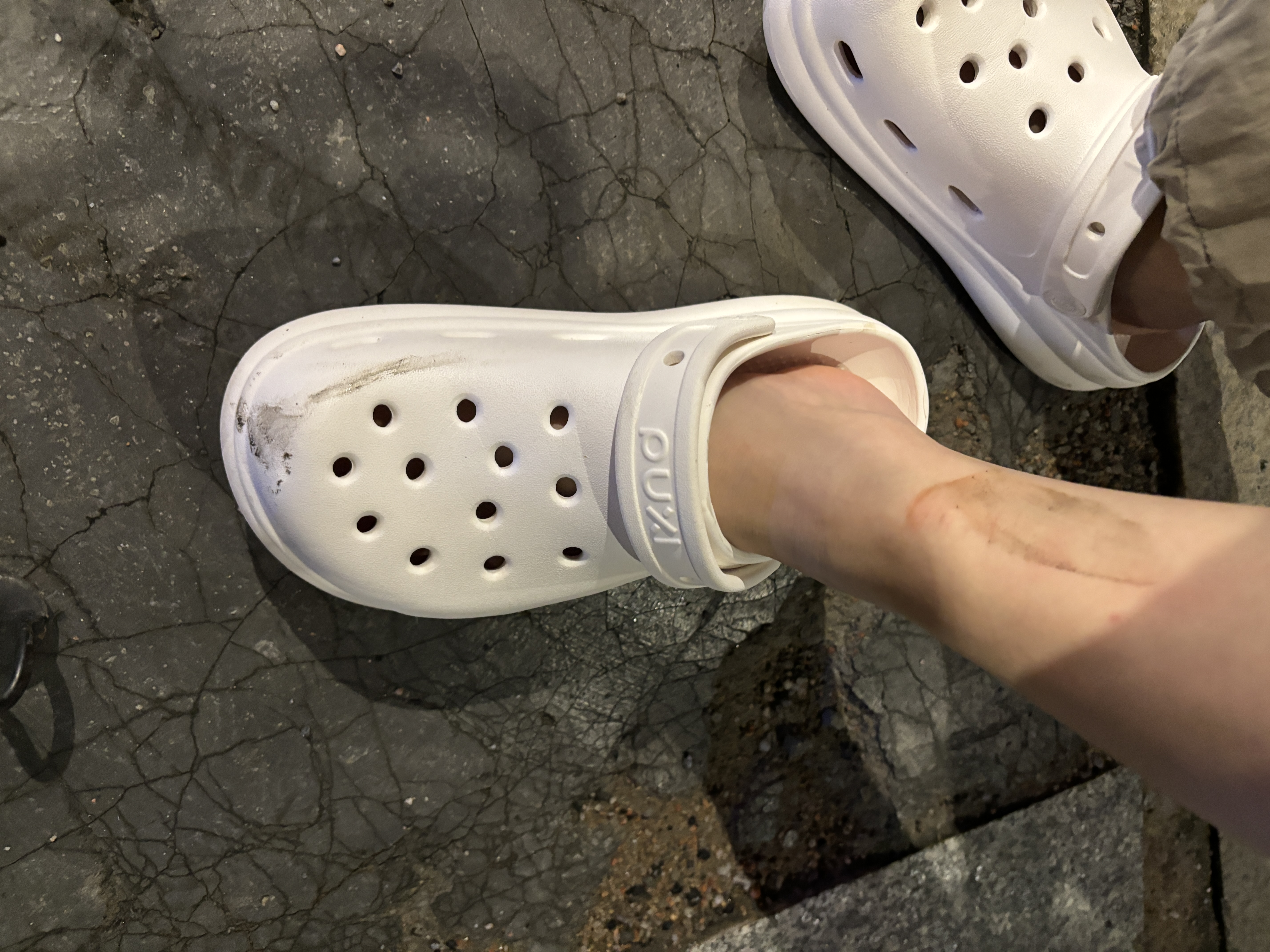 朴西浮云洞洞鞋女款夏季外穿2026新款透气软底凉鞋男女 云朵白 35-36 实拍图