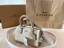 蔻驰（COACH）【品牌直供】女士ROWAN迷你斜挎波士顿包豆沙粉CW330礼物次日达 实拍图