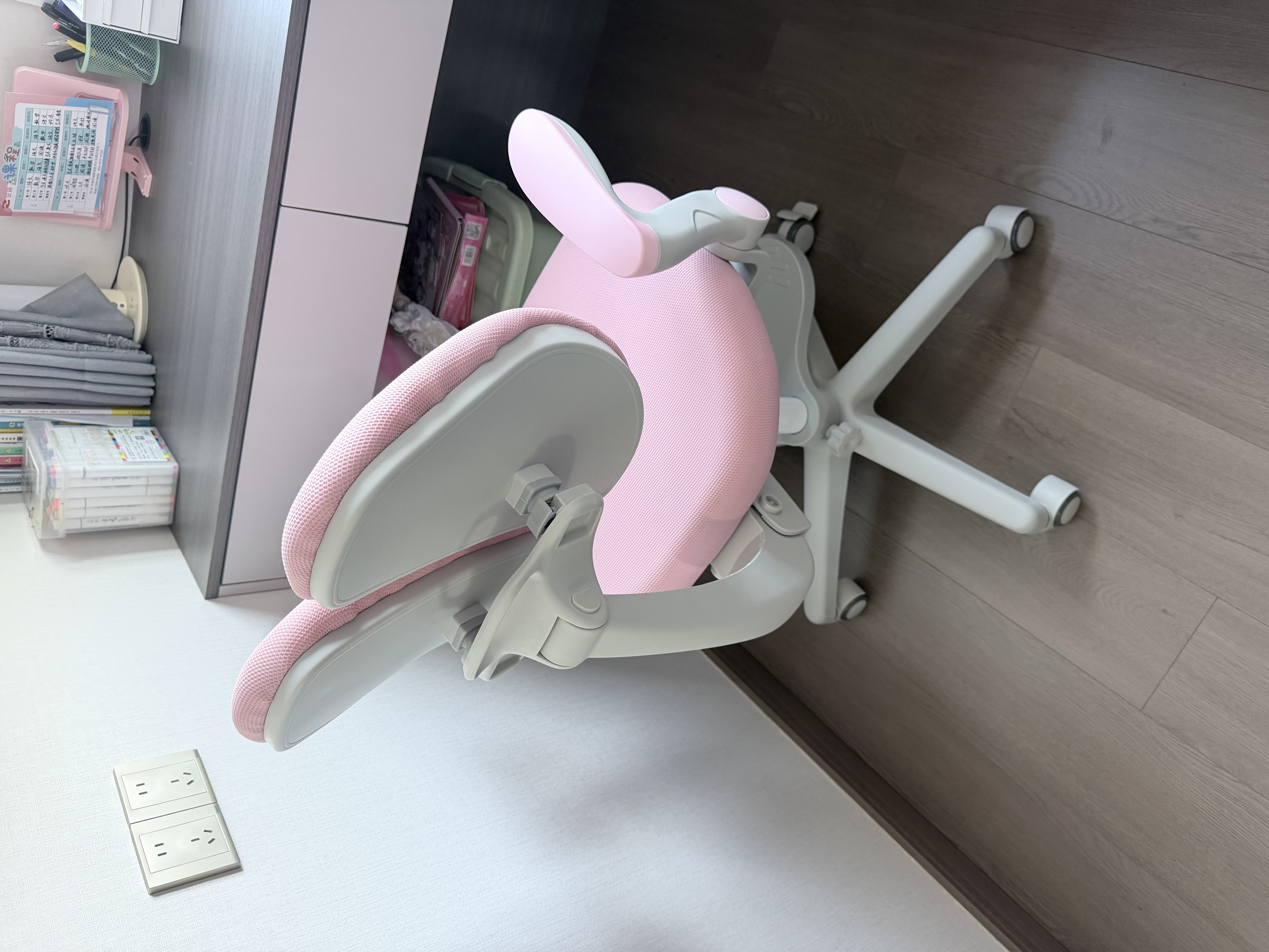 童博士儿童学习椅追背中小学生写作业写字椅子家用升降调节座椅追背椅G6 真追背15cm+一键追背+双控轮 粉 实拍图