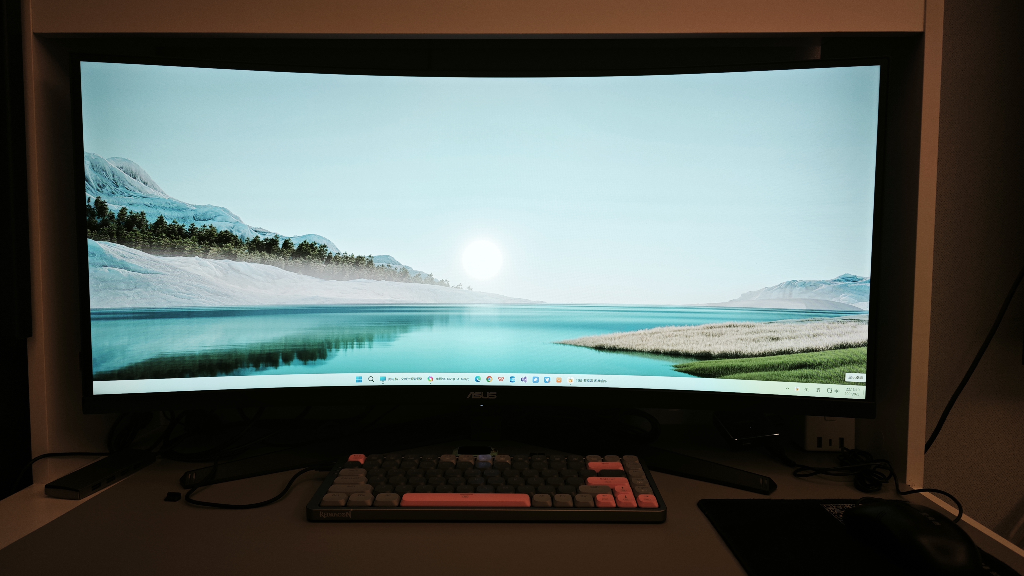 华硕VG34VQL3A 34英寸电竞显示器2K WQHD曲面带鱼屏 180Hz高刷 HDR400 125%sRGB广色域HVA屏1ms 实拍图