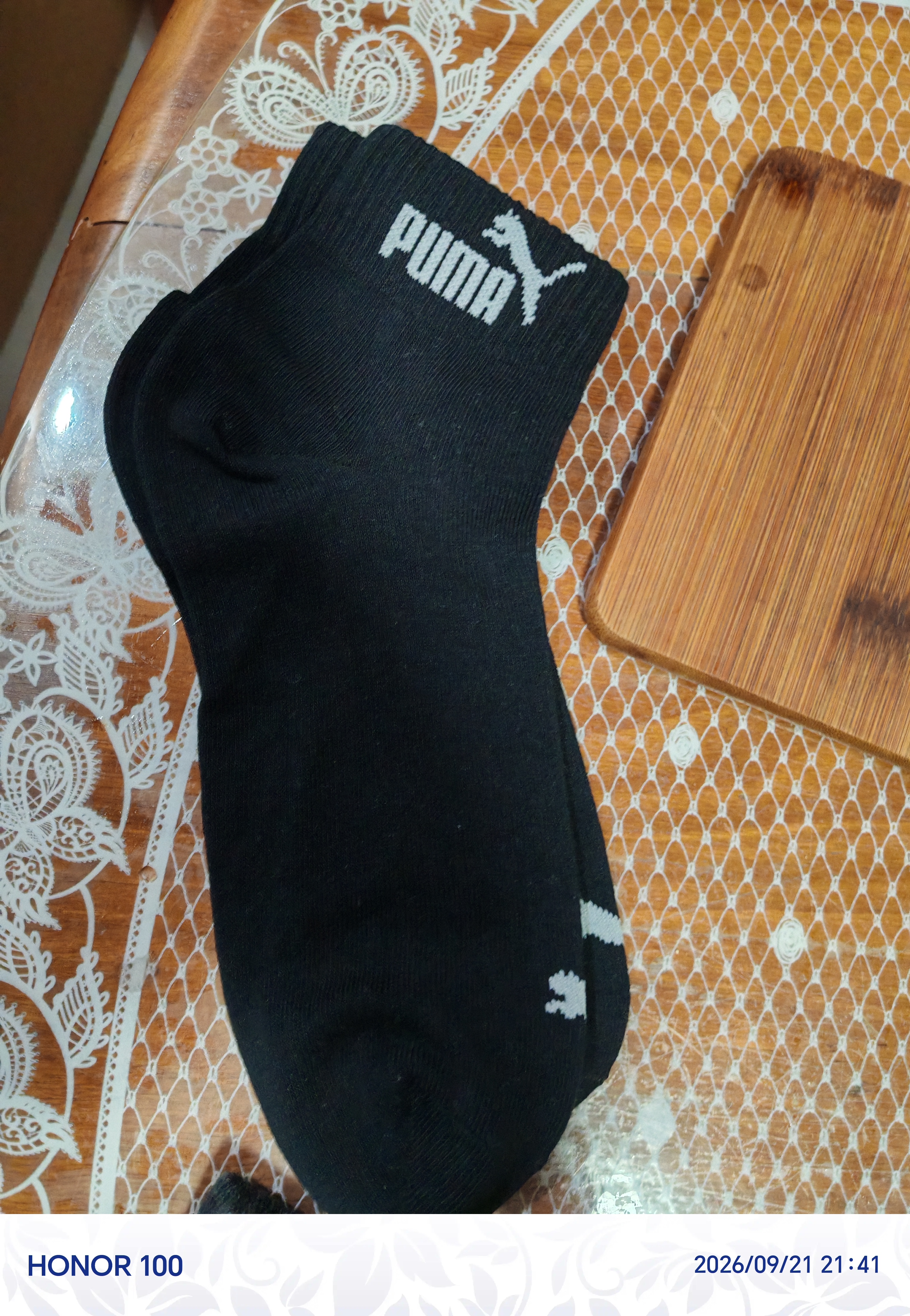 彪马（PUMA）男袜子男士运动休闲款透气中筒棉袜纯色袜男款吸汗秋冬百搭 黑色+浅灰+白色 均码 EU39-42（适合脚码40-44） 实拍图