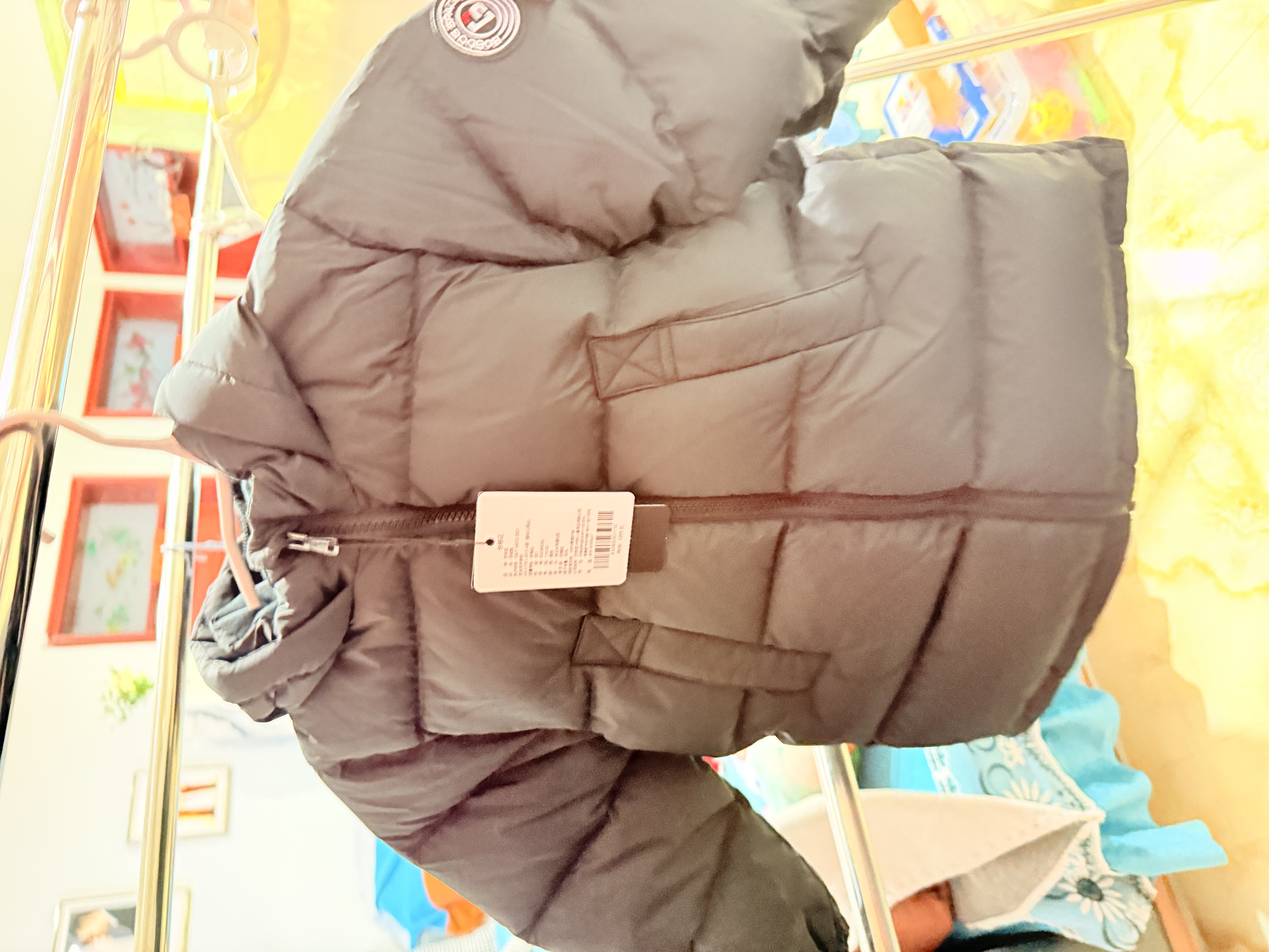巴布豆（BOBDOG）95绒儿童羽绒服2025年新款冬季男女童A类抗菌防风面料连帽外套 黑色 【A类面料 贴身可穿】95绒 120 【约身高100-110cm 体重39斤】 实拍图