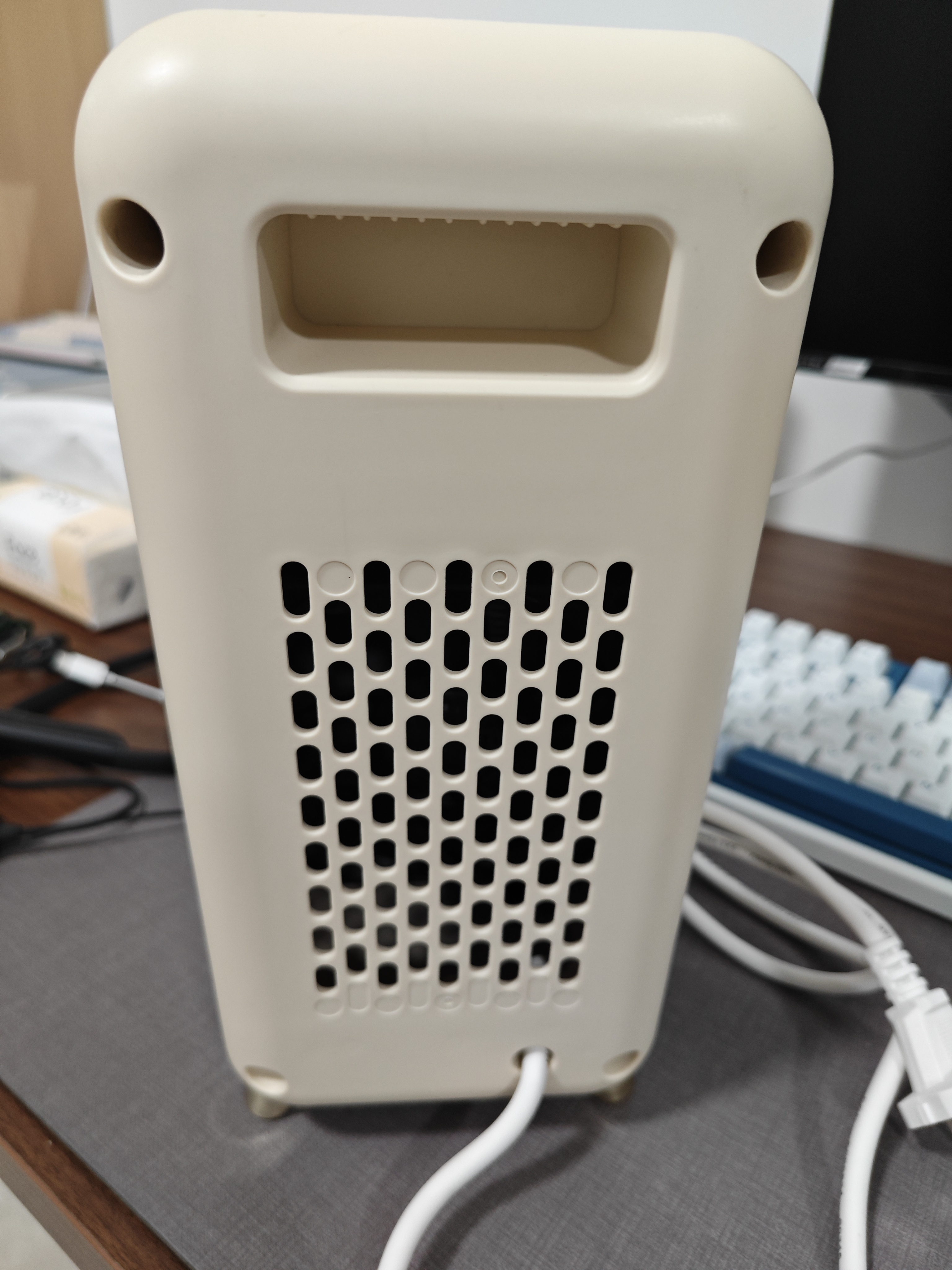 艾美特（AIRMATE）【即开即热】取暖器桌面暖风机小型热风机速热轻音节能家用卧室办公室桌下宿舍小太阳暖脚电暖器 实拍图