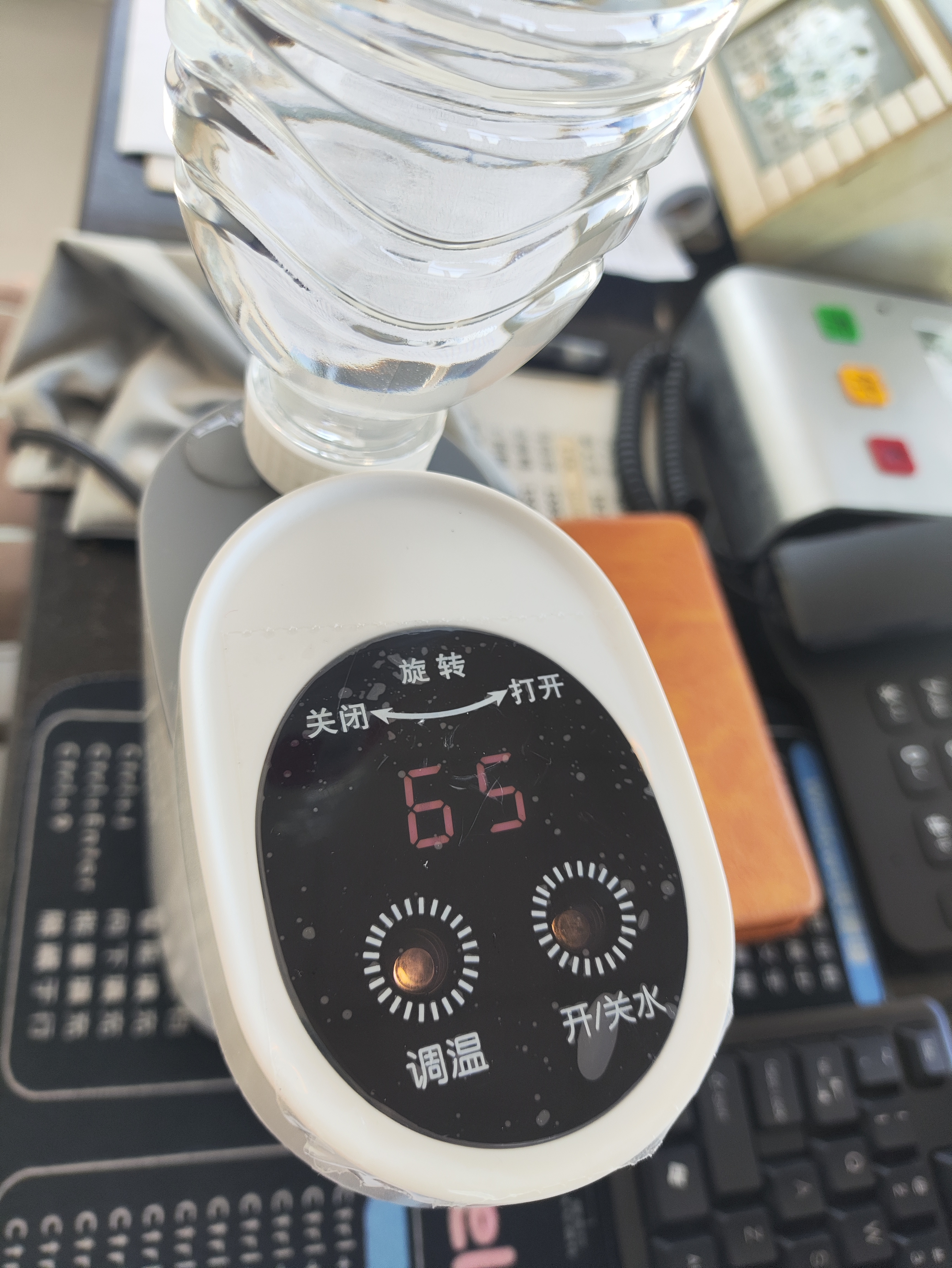 便携式即热饮水机台式桌面小型热水壶旅行出差泡茶办公室电热水壶矿泉水桶装水加热器速热饮水机 即热型 标准白色 3秒即热+5档温控 实拍图