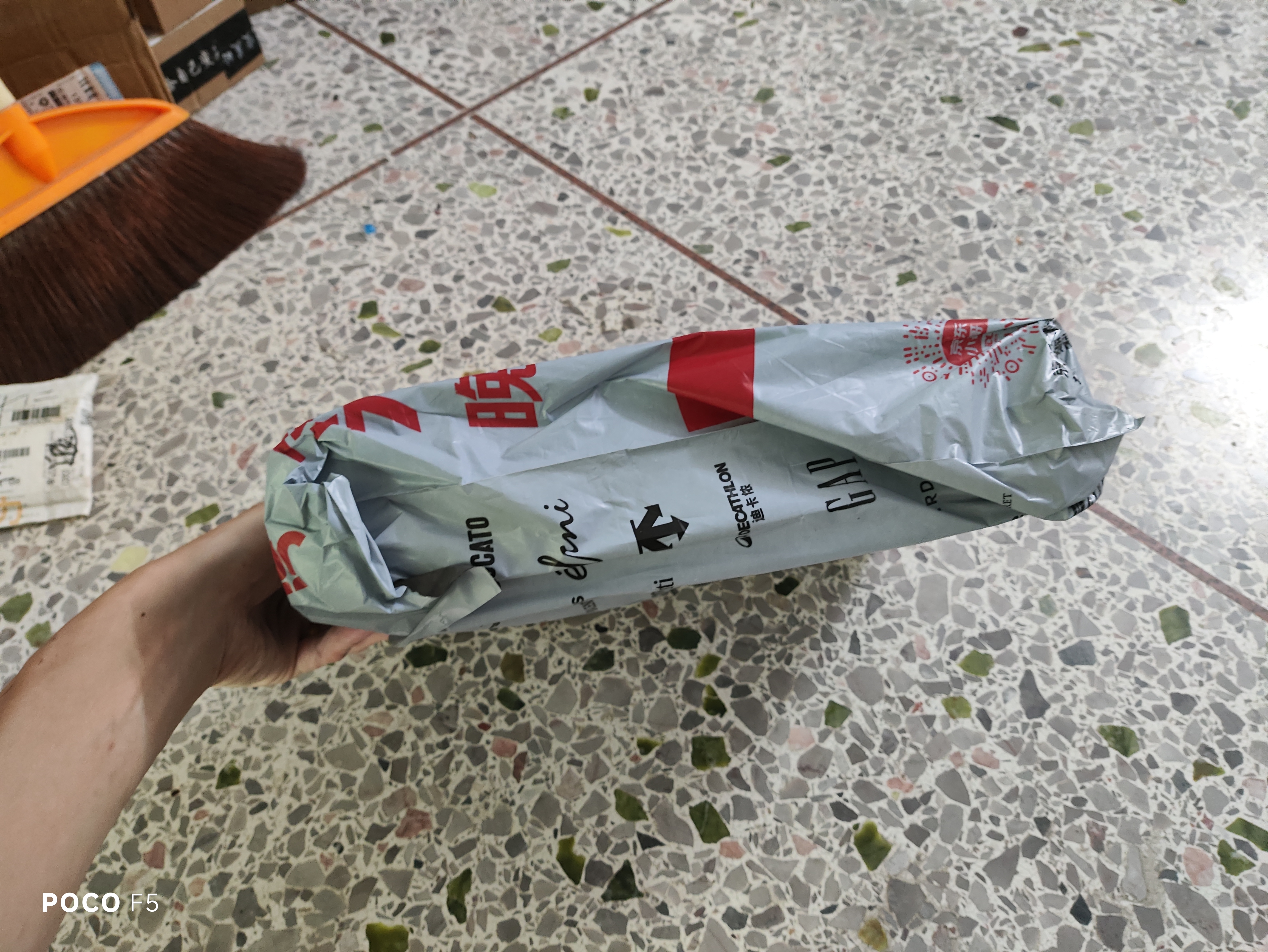 Tenda腾达路由器WiFi7【泰山BE7200 Ultra】千兆穿墙王信号放大器增强无线家用电竞立式BE12 Pro 实拍图