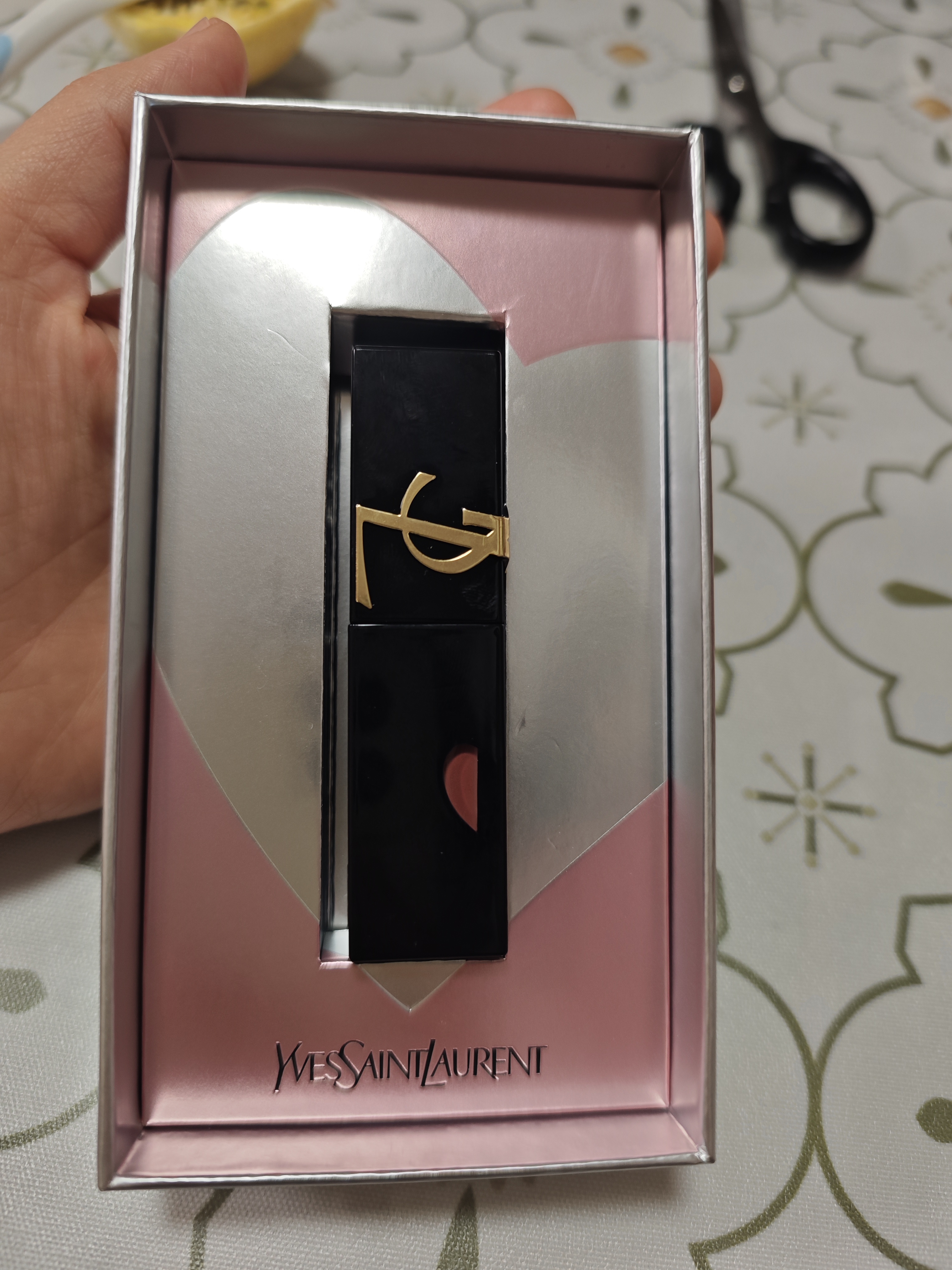YSL圣罗兰【中秋礼品】黑管镜面唇釉610口红滋润显气色化妆品生日礼物女 实拍图