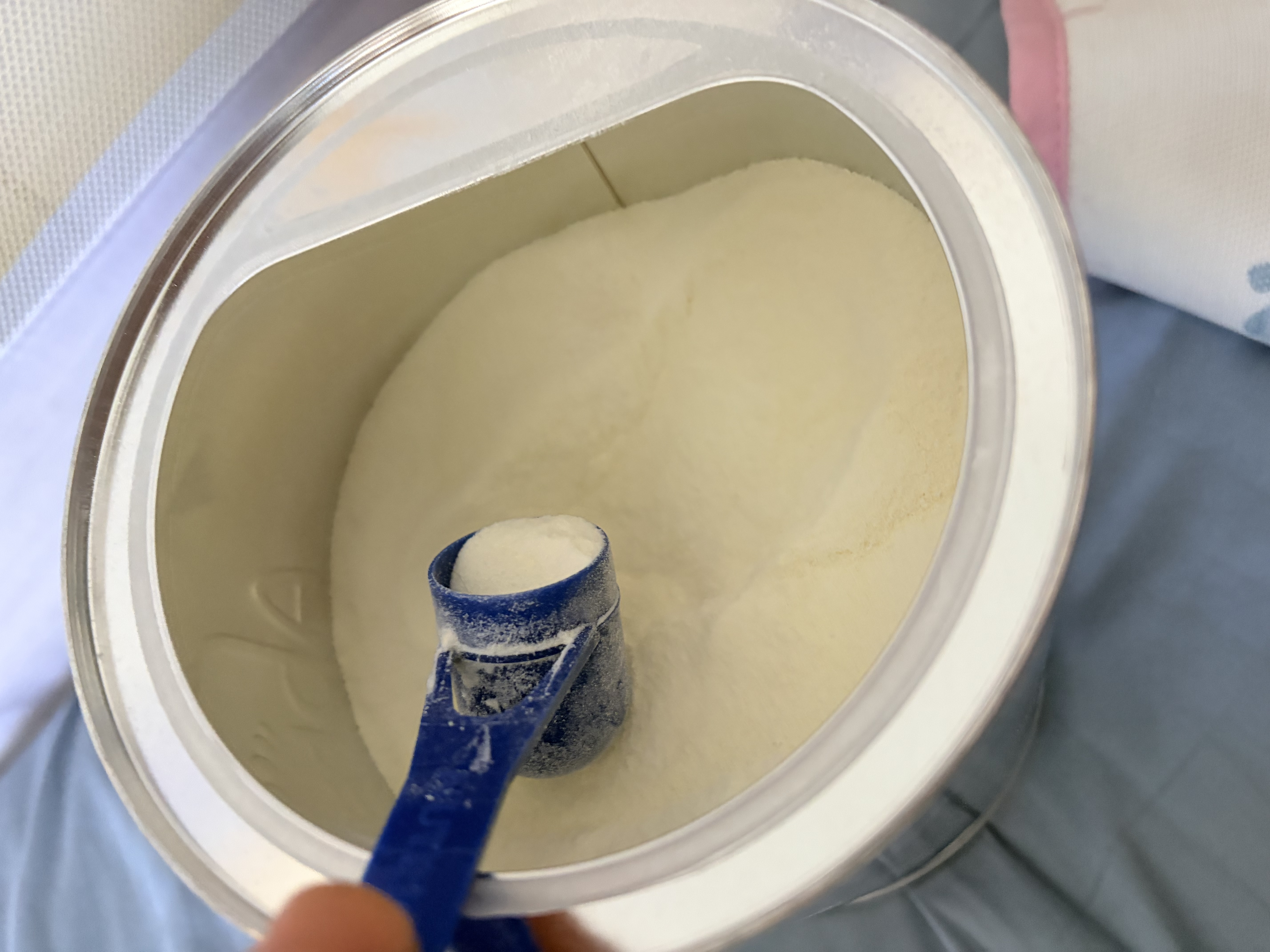 爱他美（Aptamil）白金澳洲版 较大婴儿配方奶粉 2段(6-12月) 800g【批批严检】 实拍图