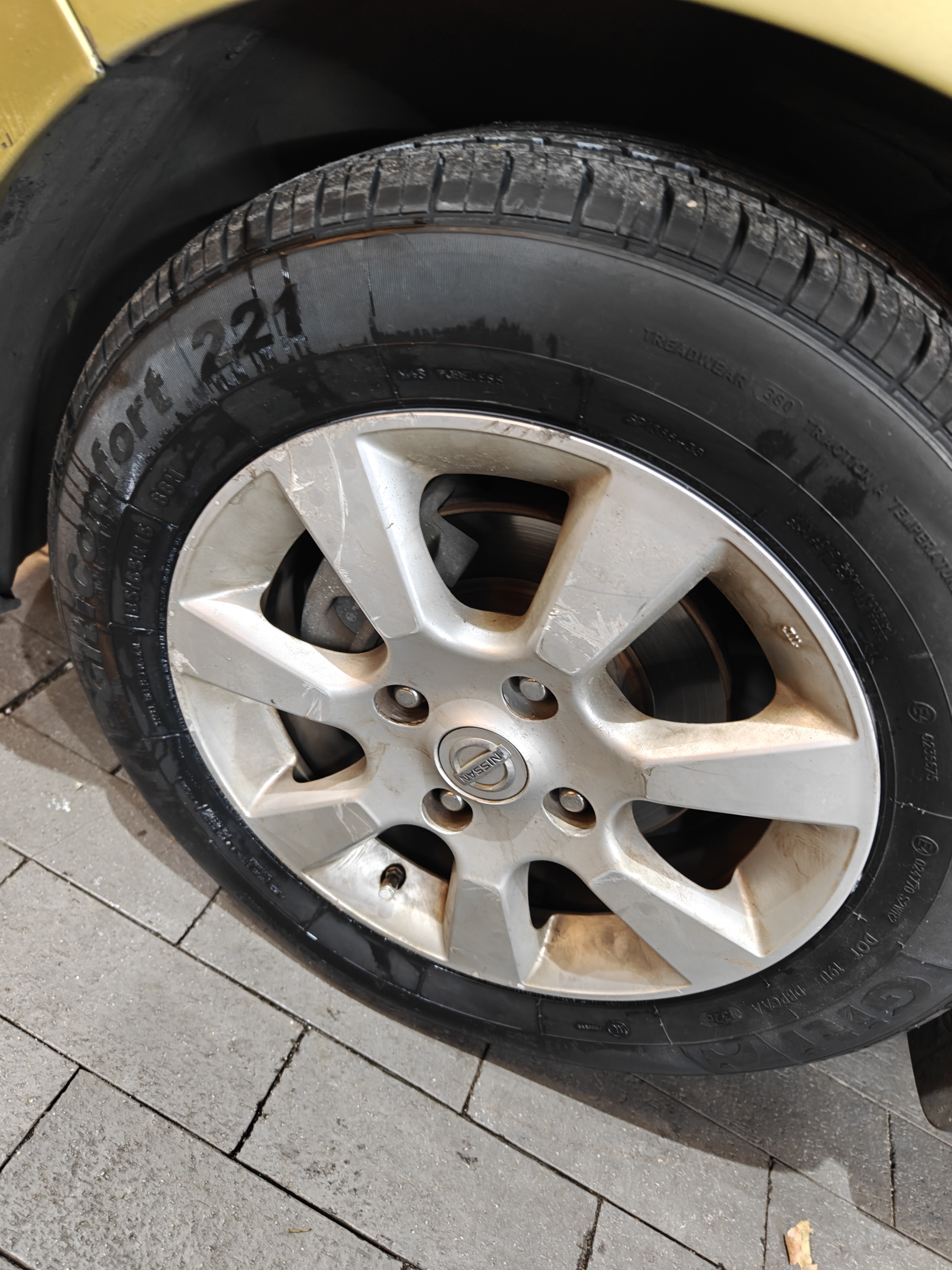 佳通轮胎(Giti)轮胎185/65R15 88H  221 原配标志301 适配 爱丽舍/轩逸 实拍图