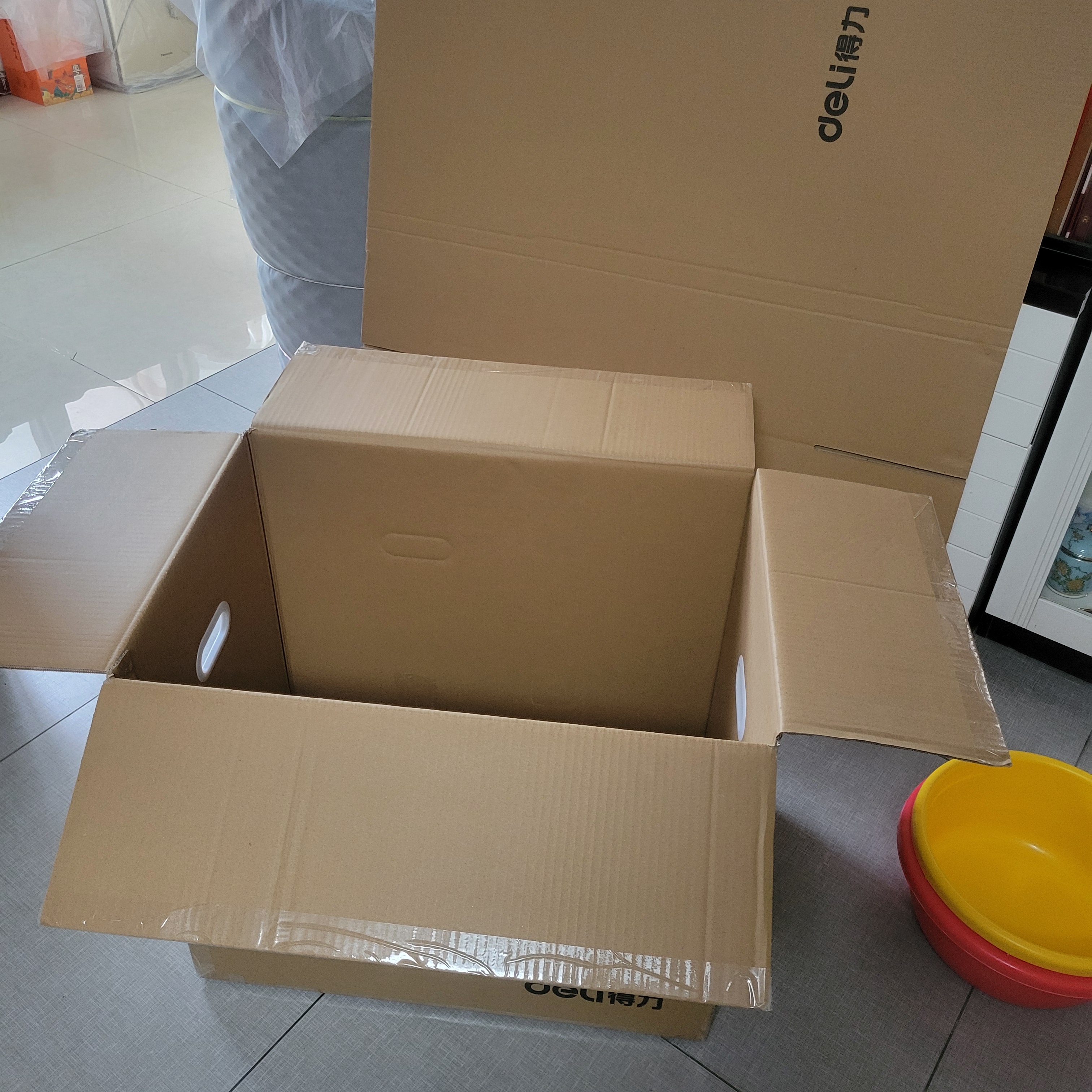 得力（deli）搬家纸箱 加厚特大号纸箱子快递打包箱收纳箱整理箱包装纸壳箱60*40*50cm【有扣手-2个装】PK132 实拍图