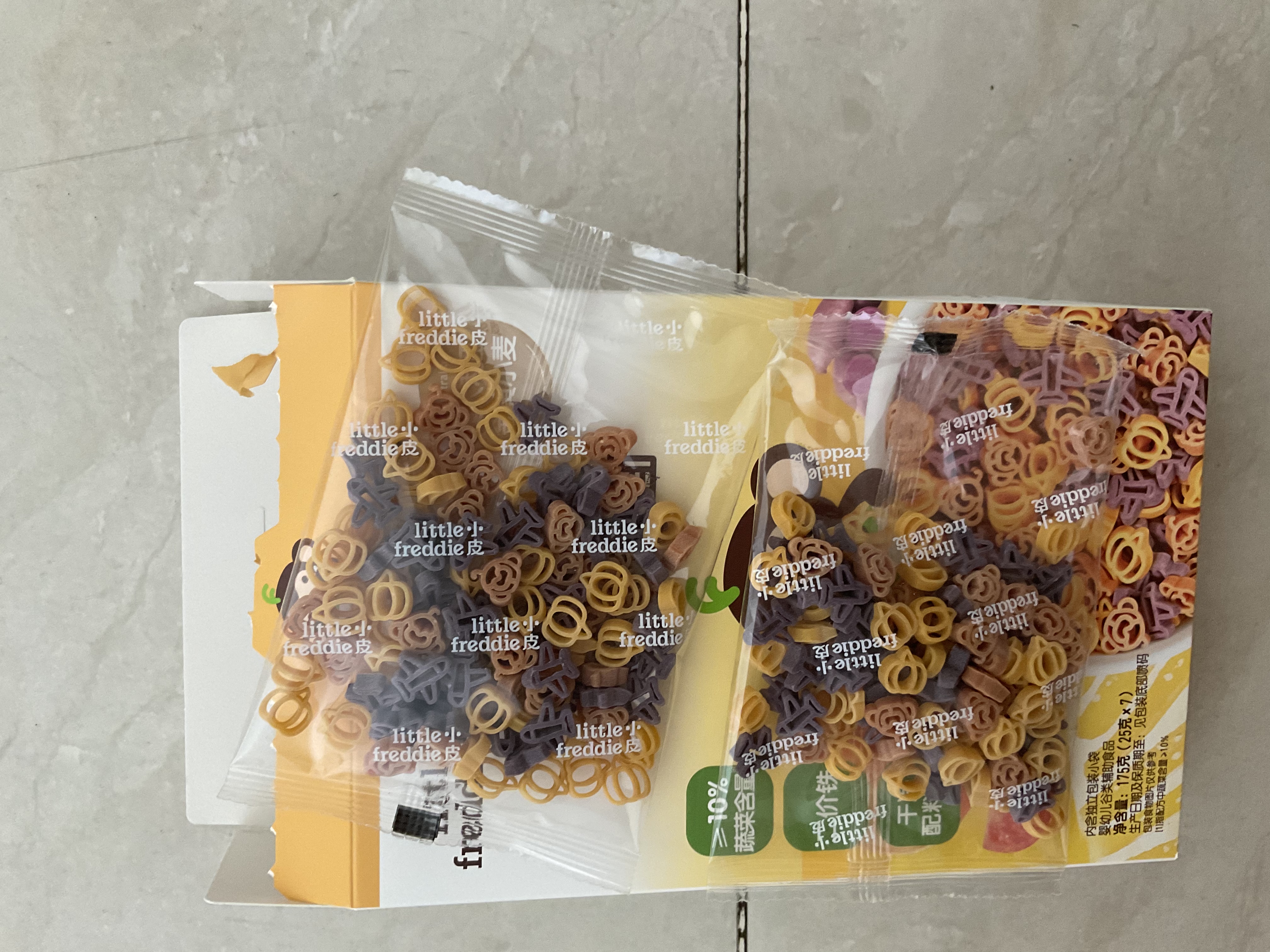 小皮（Little Freddie）婴幼儿面条卡通造型面175g宝宝营养辅食儿童早餐多彩造型卡通 实拍图