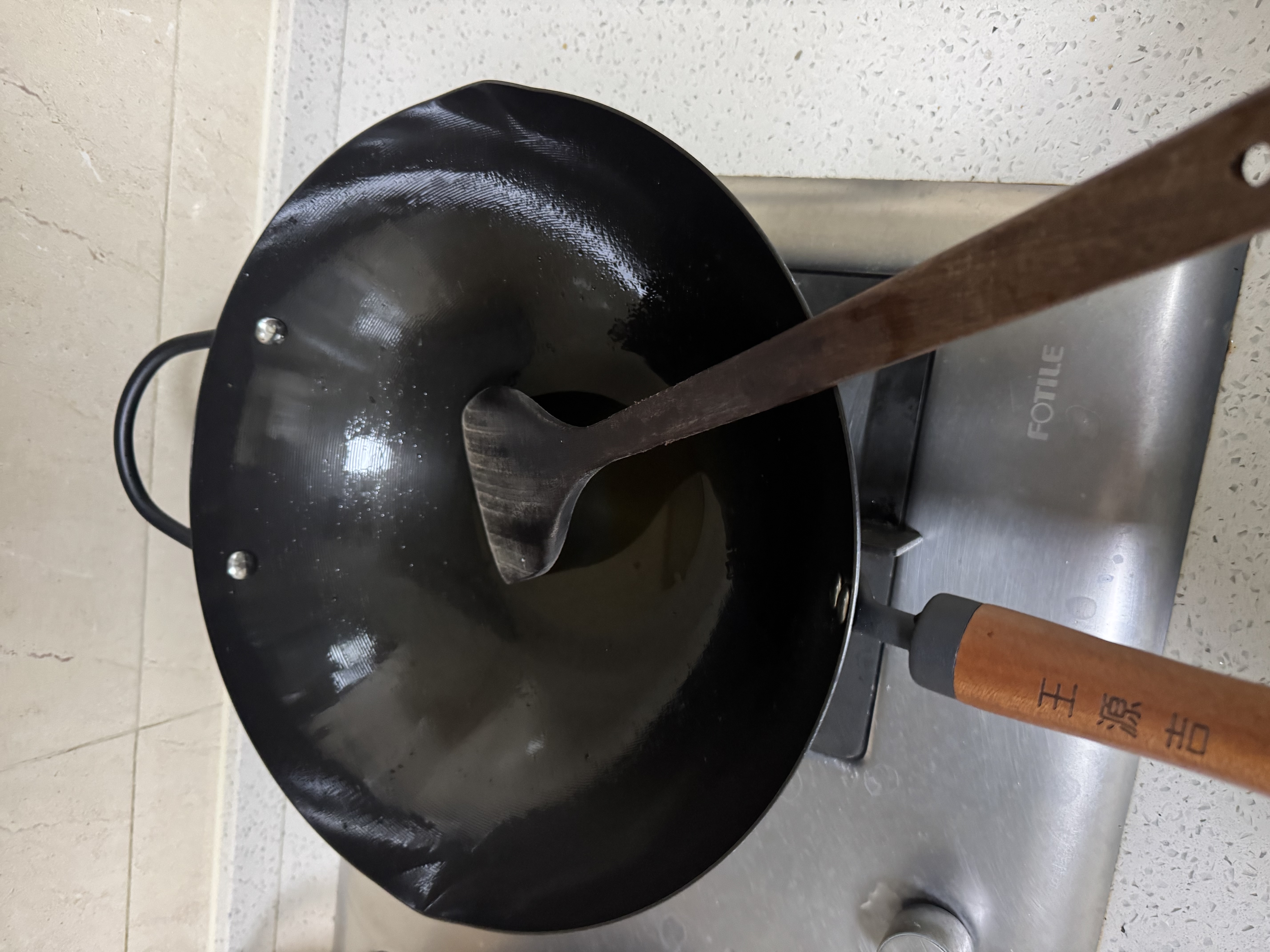 王源吉 熟铁锅炒锅精铸铁无涂层不锈不粘炒菜锅具燃气灶电磁炉通用 32cm 实拍图