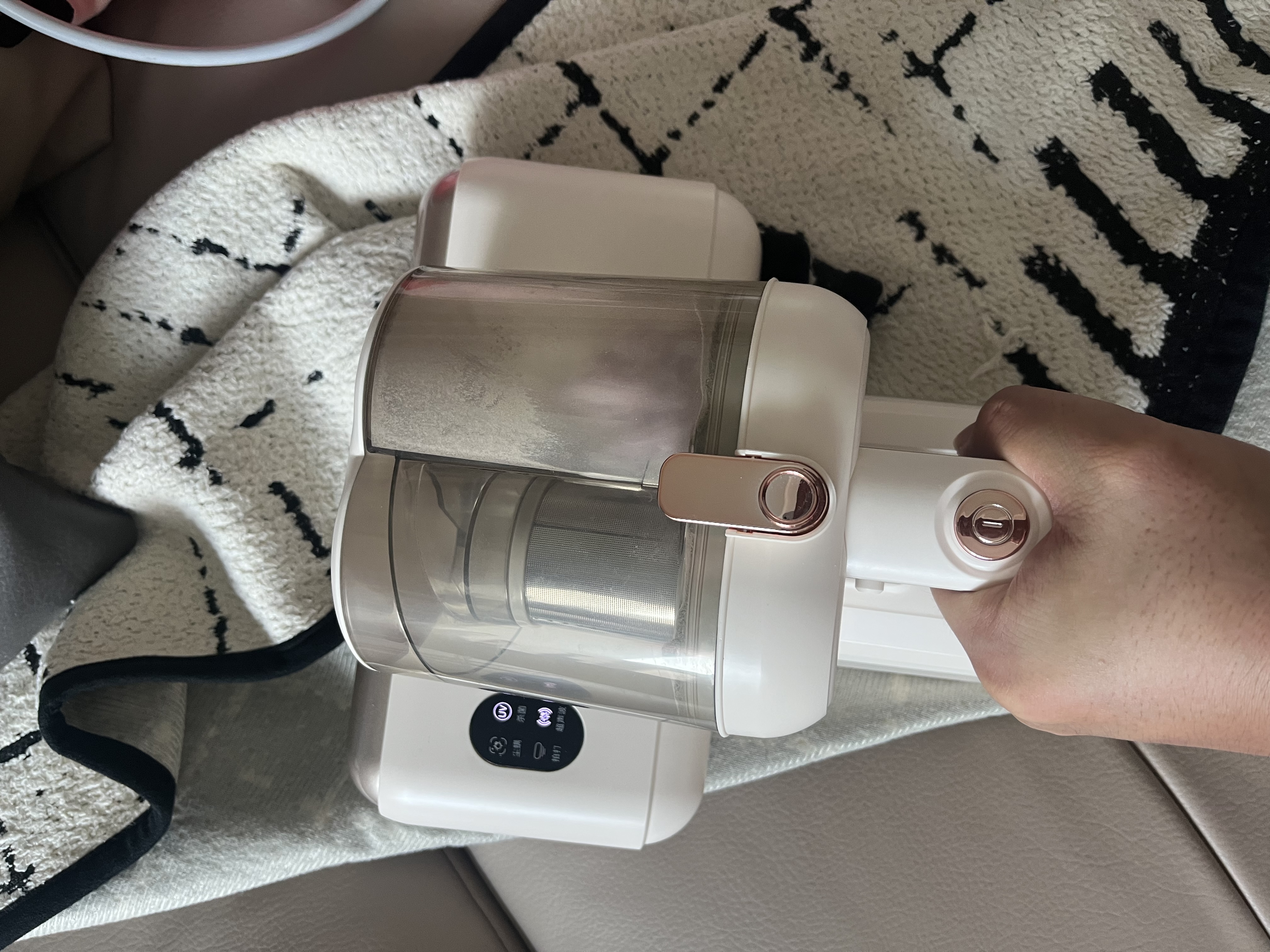 苏泊尔除螨仪TOP1床上高温杀菌吸尘器三合一宠物除毛大吸力双杯尘螨分离除螨床宝SJ-R8 实拍图