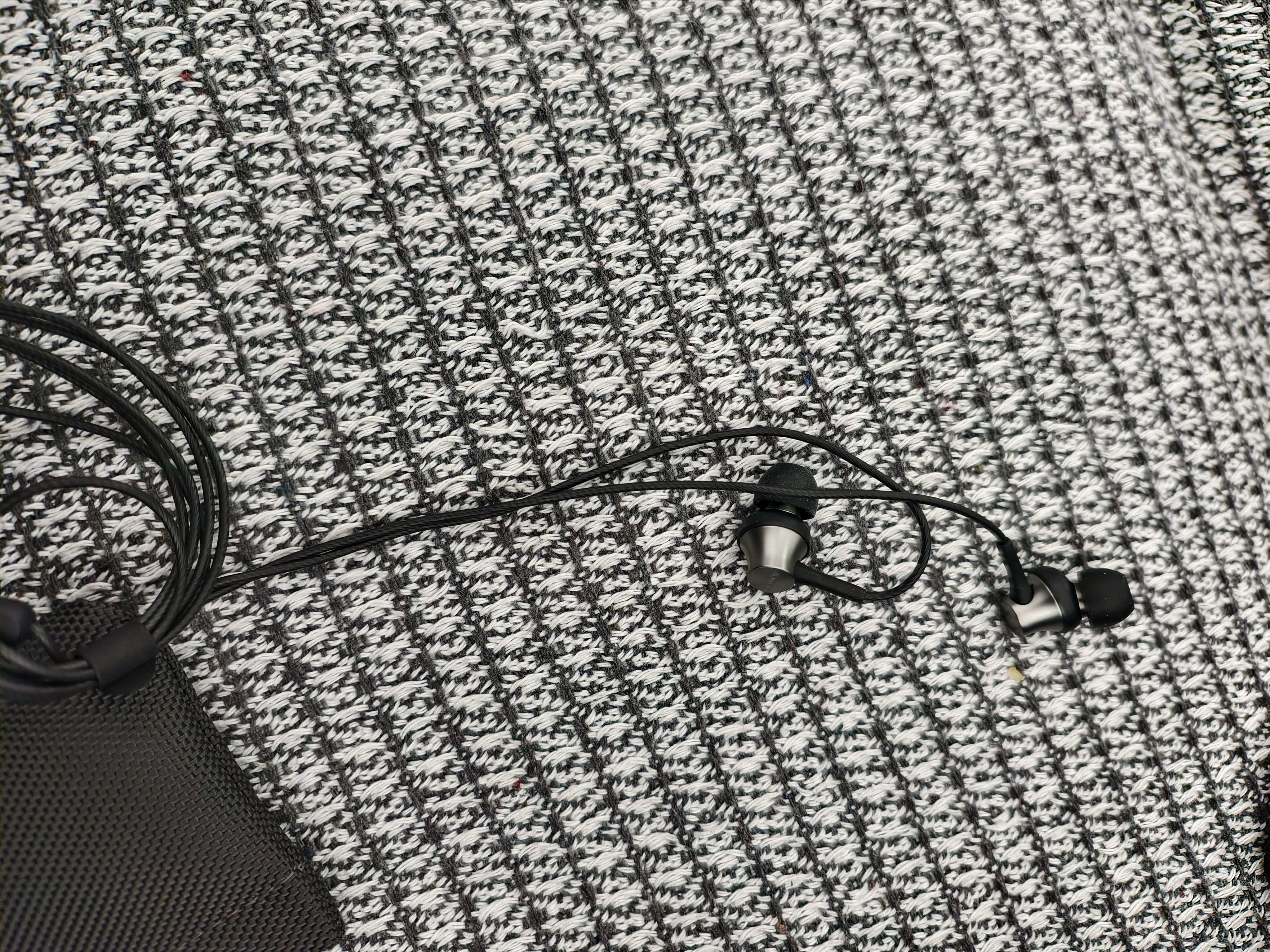 索尼（SONY） MDR-EX650AP 兼容多手机 支持iphone通话 再现索尼经典动圈声音 铜黑色 礼物开学必备 实拍图