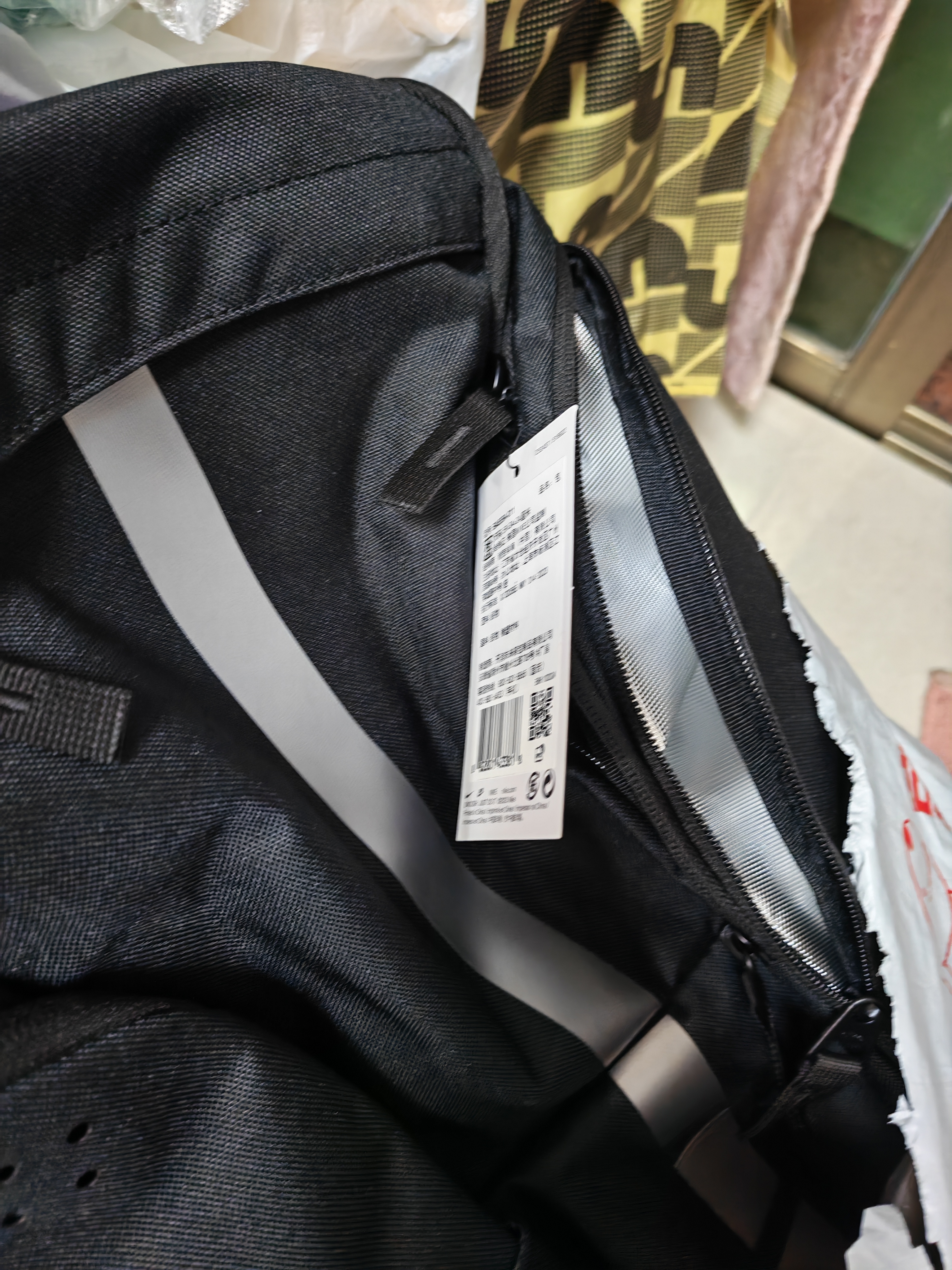 耐克NIKE男女双肩包 大容量 电脑包旅行包BA5554-011黑 MISC 实拍图