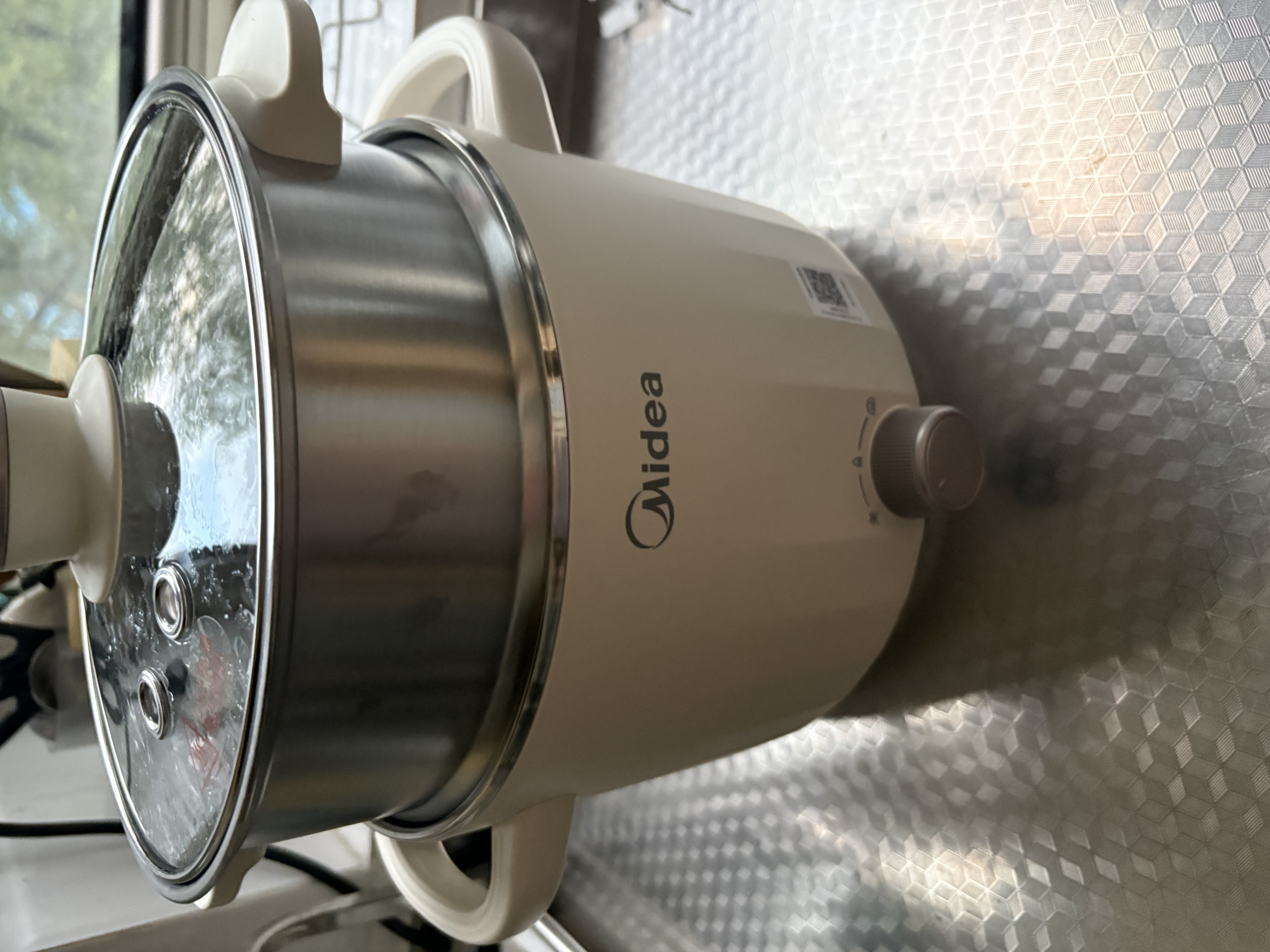 美的（Midea）电煮锅 0涂层不锈钢 宿舍小电锅 多功能家用宿舍泡面小火锅 2.6L蒸煮一体电热锅 XZC2066G 配蒸笼 实拍图