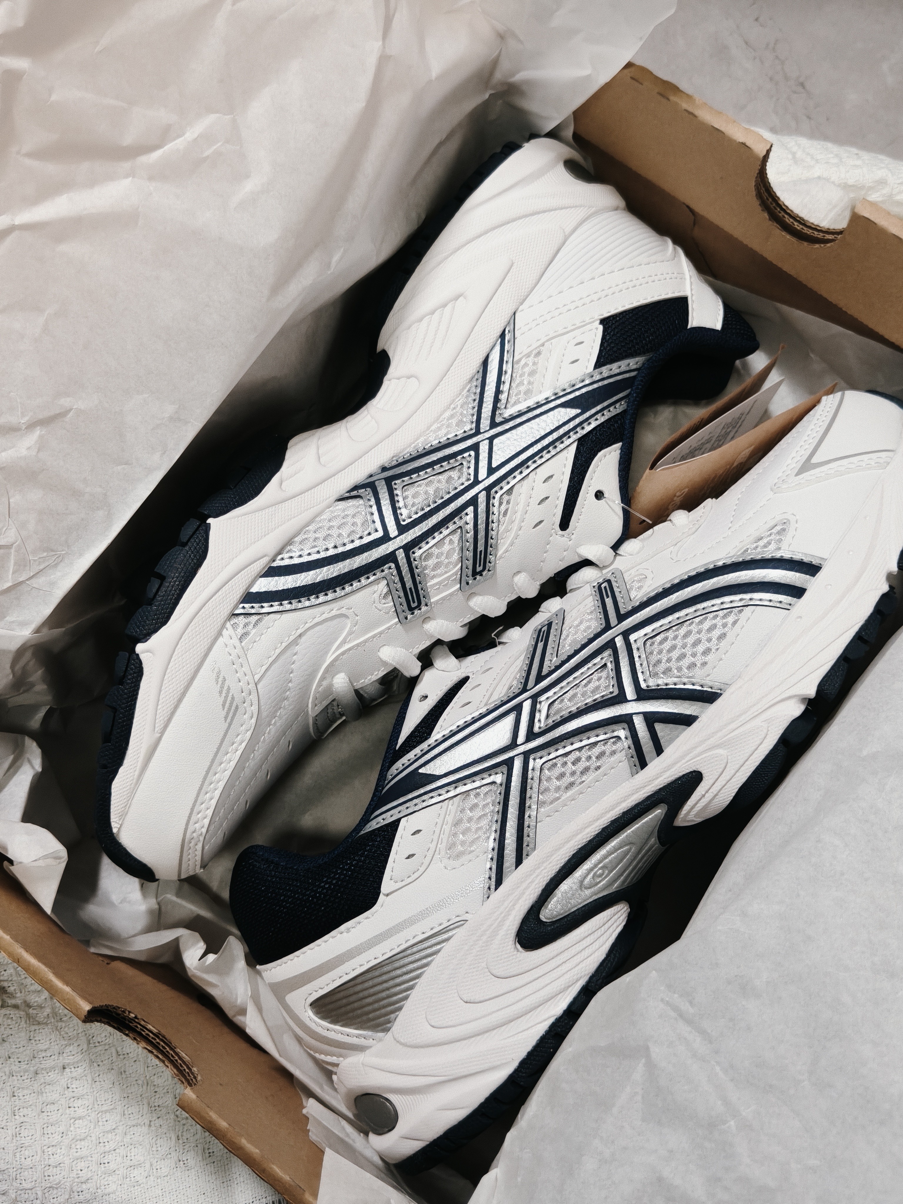 亚瑟士ASICS男鞋透气跑鞋运动鞋缓震舒适跑步鞋 GEL-CONTEND 4 白色/银色 45 实拍图