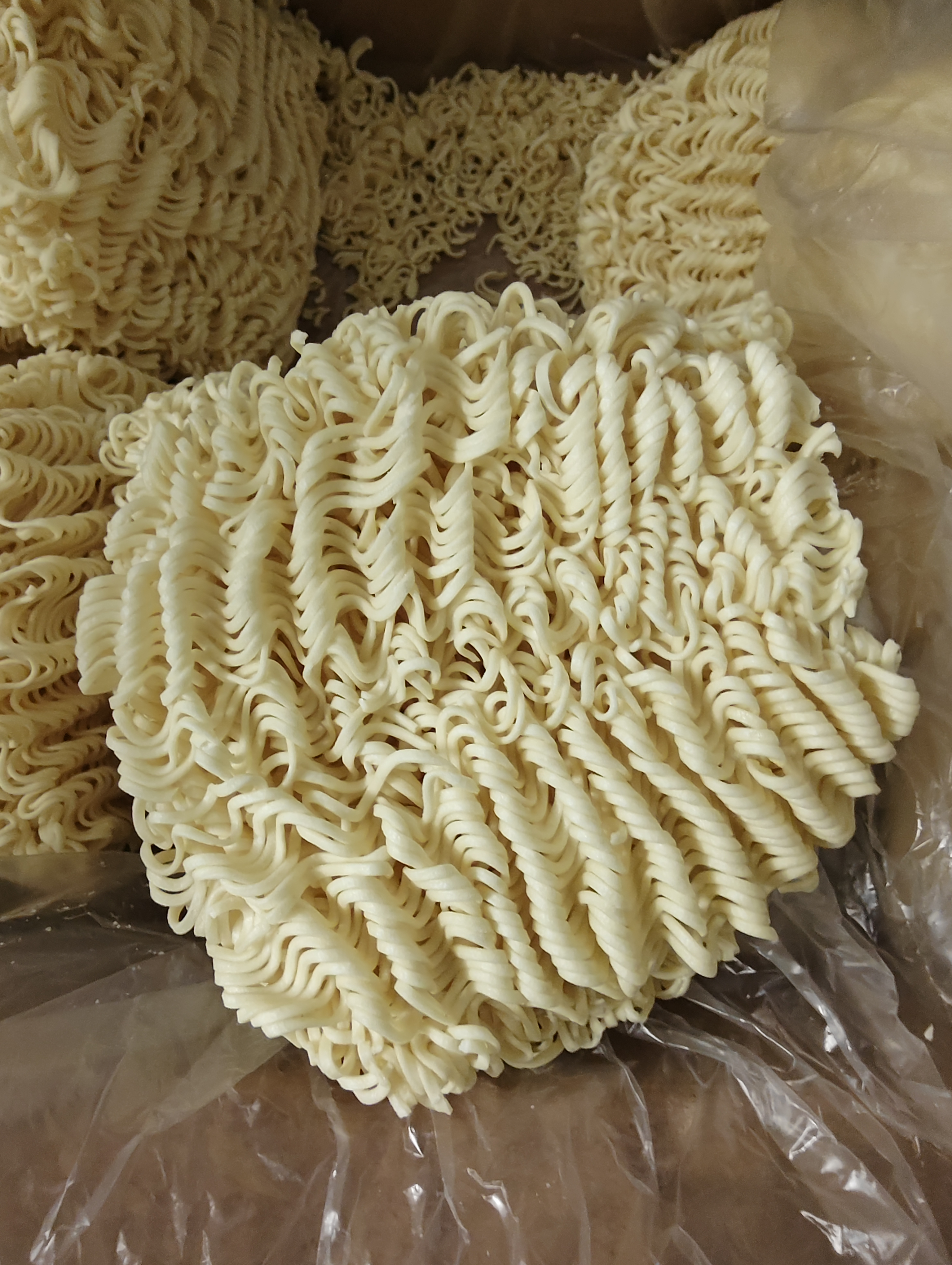湾琴河面条 鸡蛋面1100g 挂面非油炸面饼整箱港式面条 实拍图