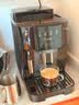 德龙（Delonghi）全自动咖啡机家用意式一体机15Bar泵压美式现磨手动打奶泡13档研磨豆粉S2升级版ECAM220.22.BG 操作简便 一键萃取咖啡 1.8L大水箱 自动清洗 实拍图