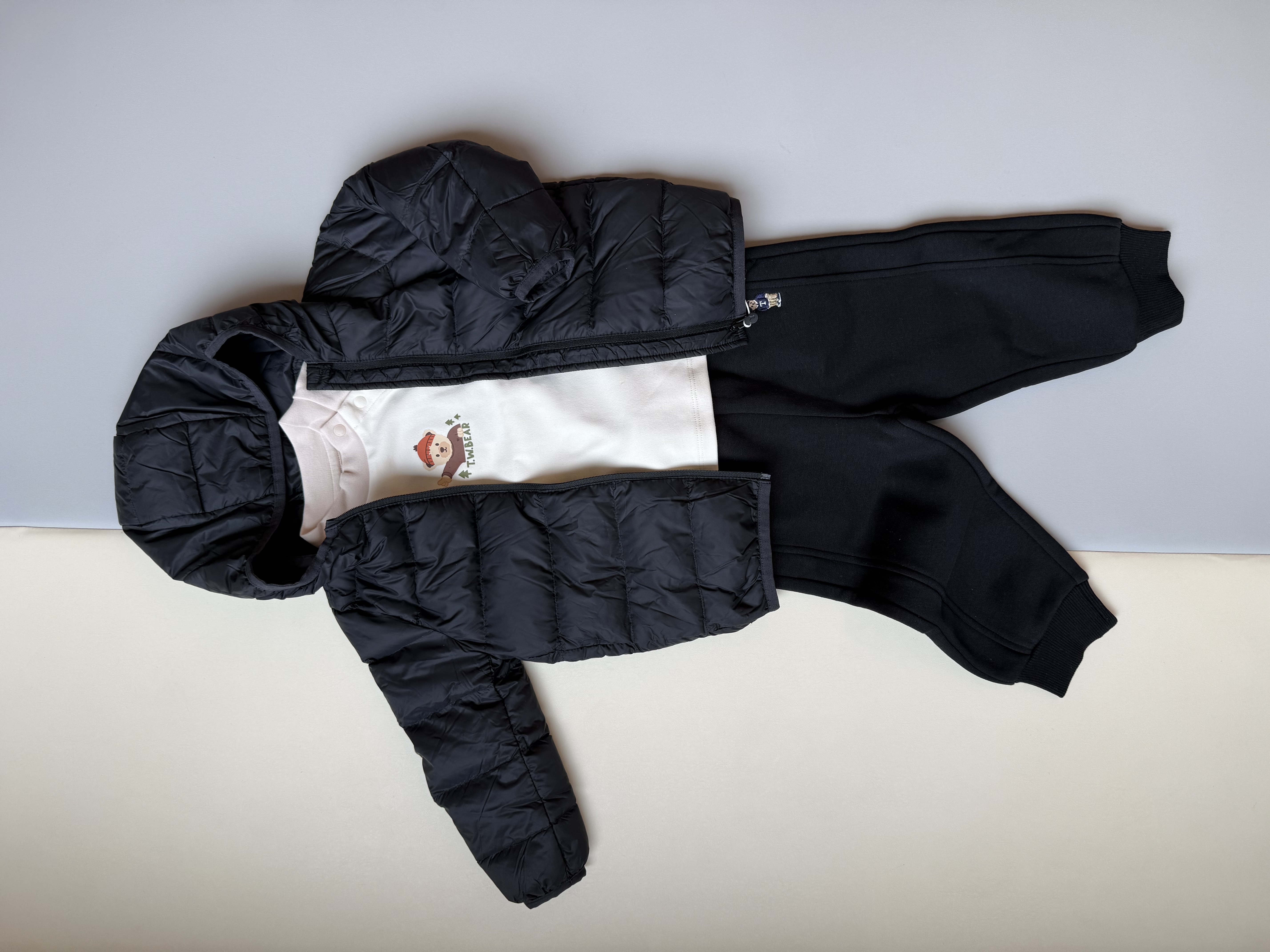 迷你巴拉（minibala）【防水透湿】男女童保暖连帽三防保暖儿童羽绒外套2026年秋冬新款 黑色90001 【灰鸭绒-1000+洁净度】 90 【充绒量30.7g】 实拍图