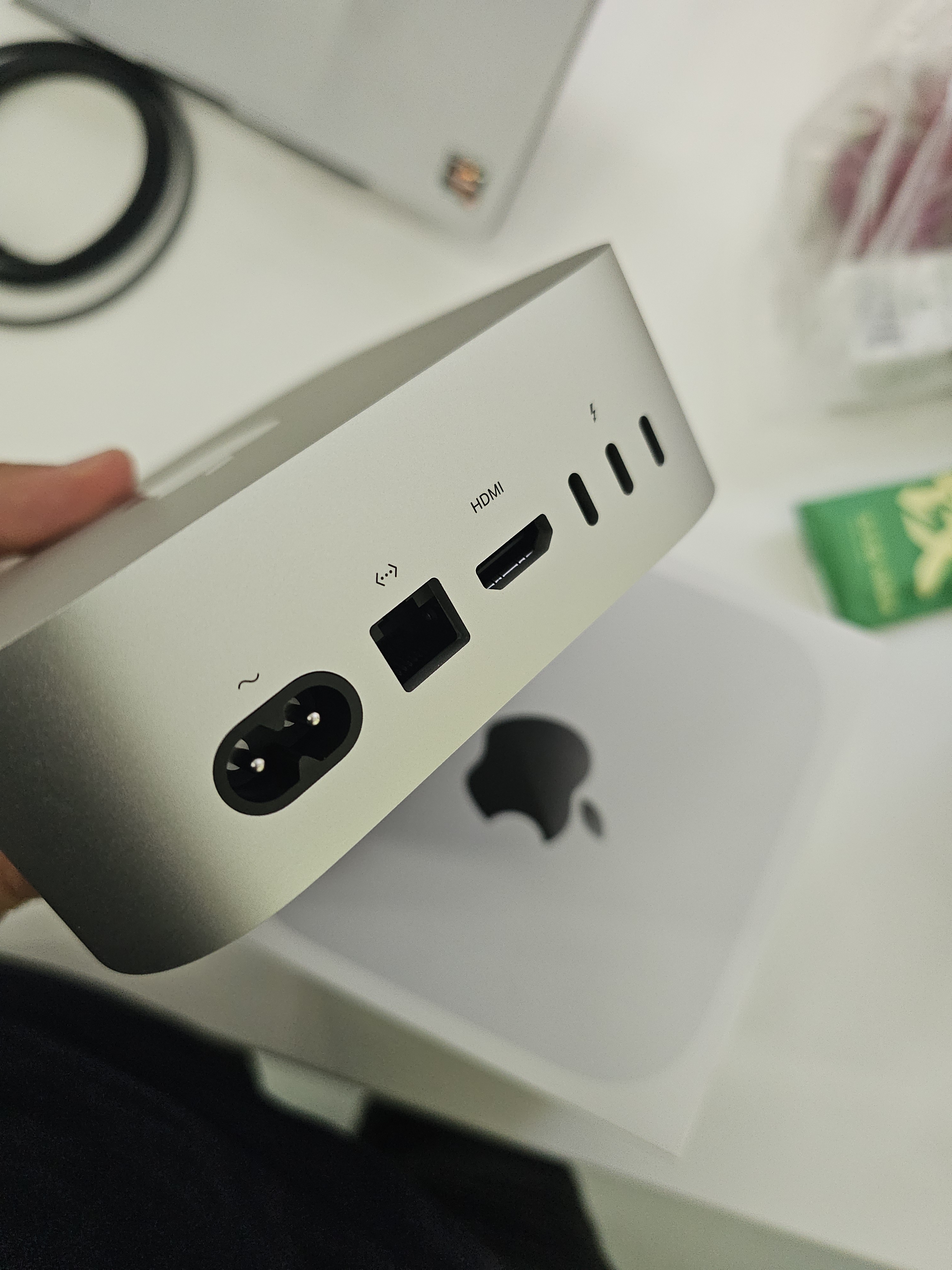 Apple/苹果/苹果AI电脑/Mac mini迷你主机 M4银色(10+10核) 16G 512G台式电脑主机 MU9E3CH/A 实拍图