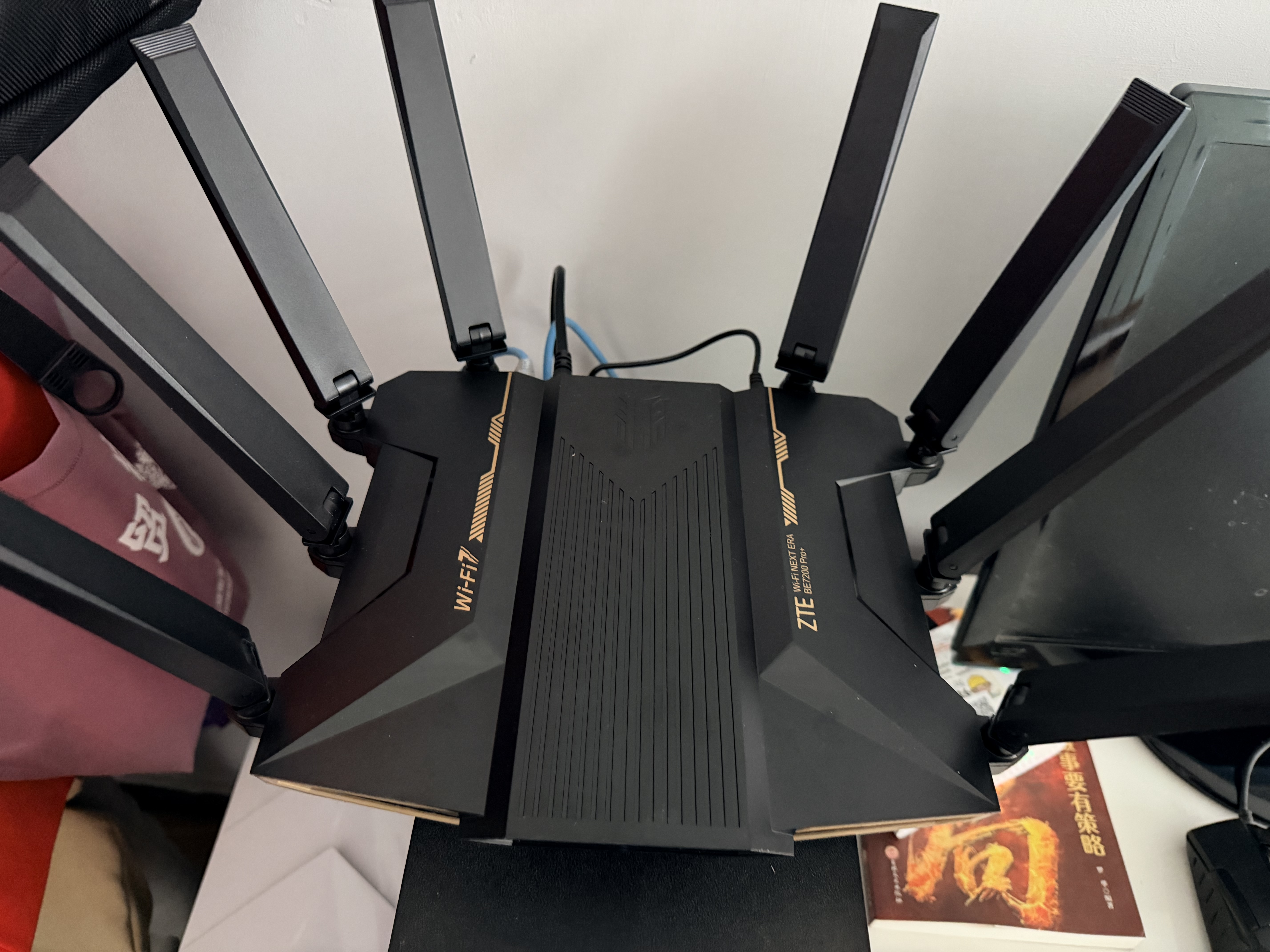 中兴（ZTE）【问天】BE7200Pro+ WiFi7家用路由器 双频聚合游戏加速 8颗独立信号放大器 满血2.5G网口 SR7410 实拍图