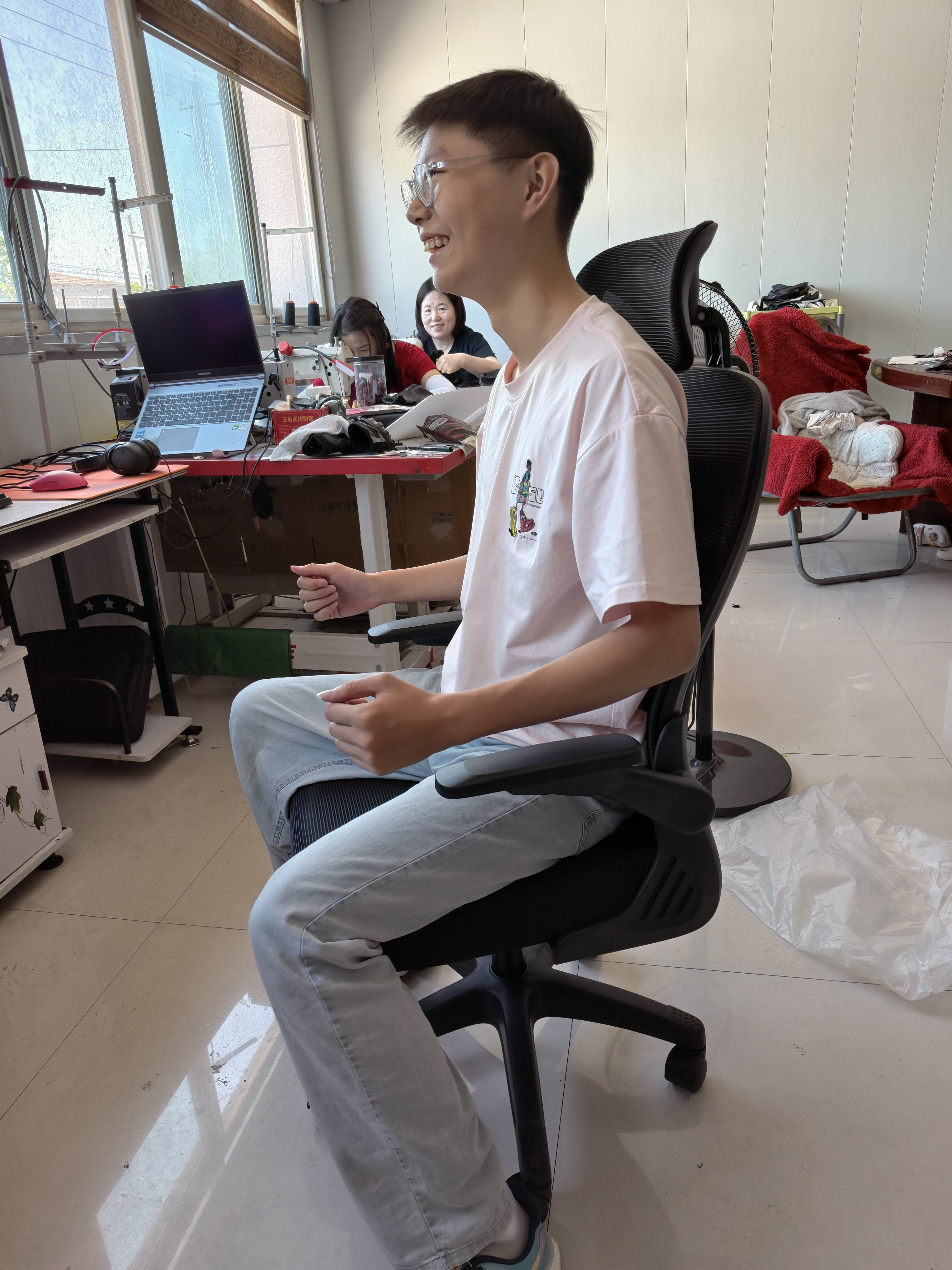 杰庭电脑椅家用人体工学椅子办公椅靠背学生学习椅写字书房电竞游戏椅 【标准款】黑色 实拍图