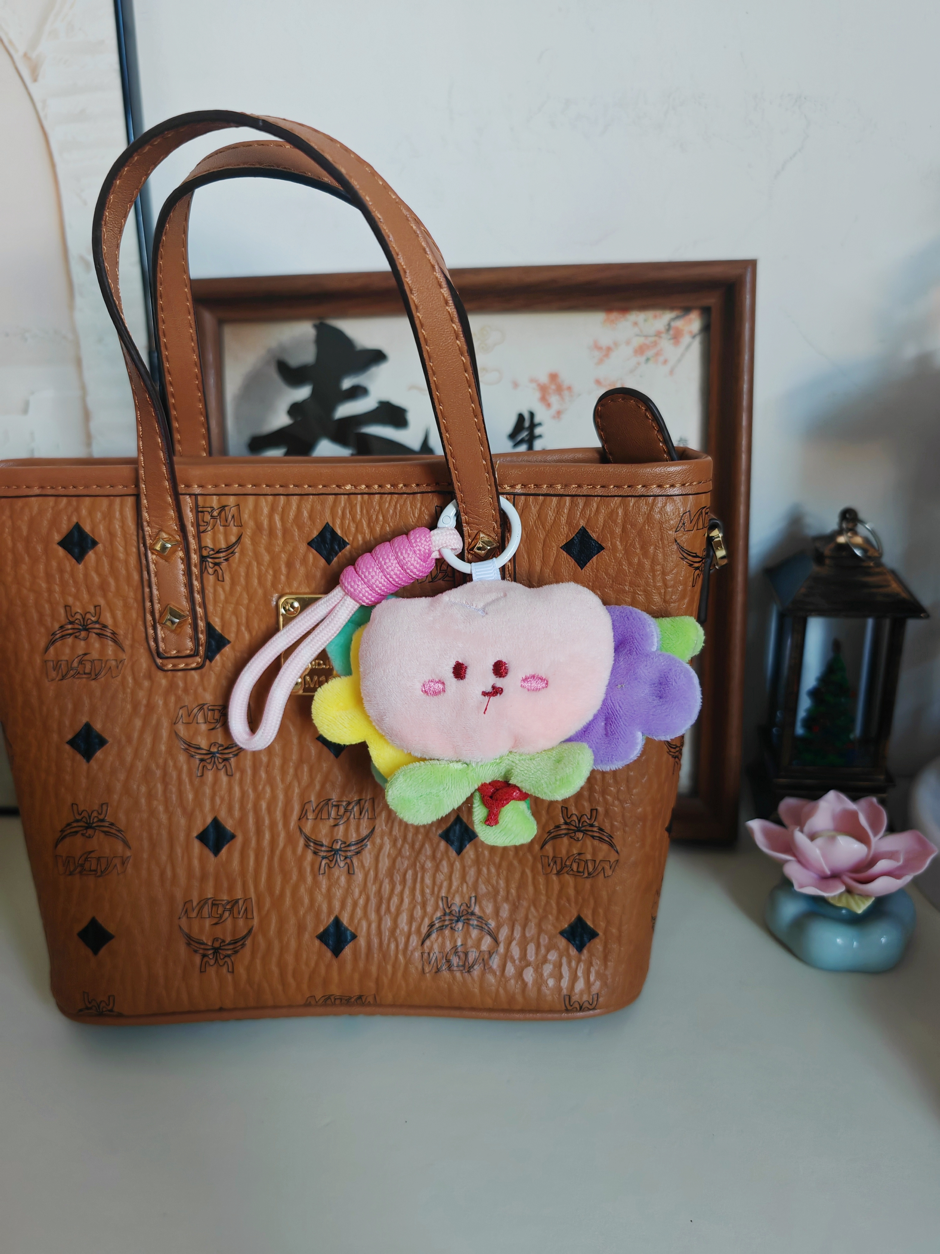伊美娃娃毛绒花朵书包挂件玩偶背包挂饰钥匙扣包包挂件教国庆节礼物送女生 实拍图