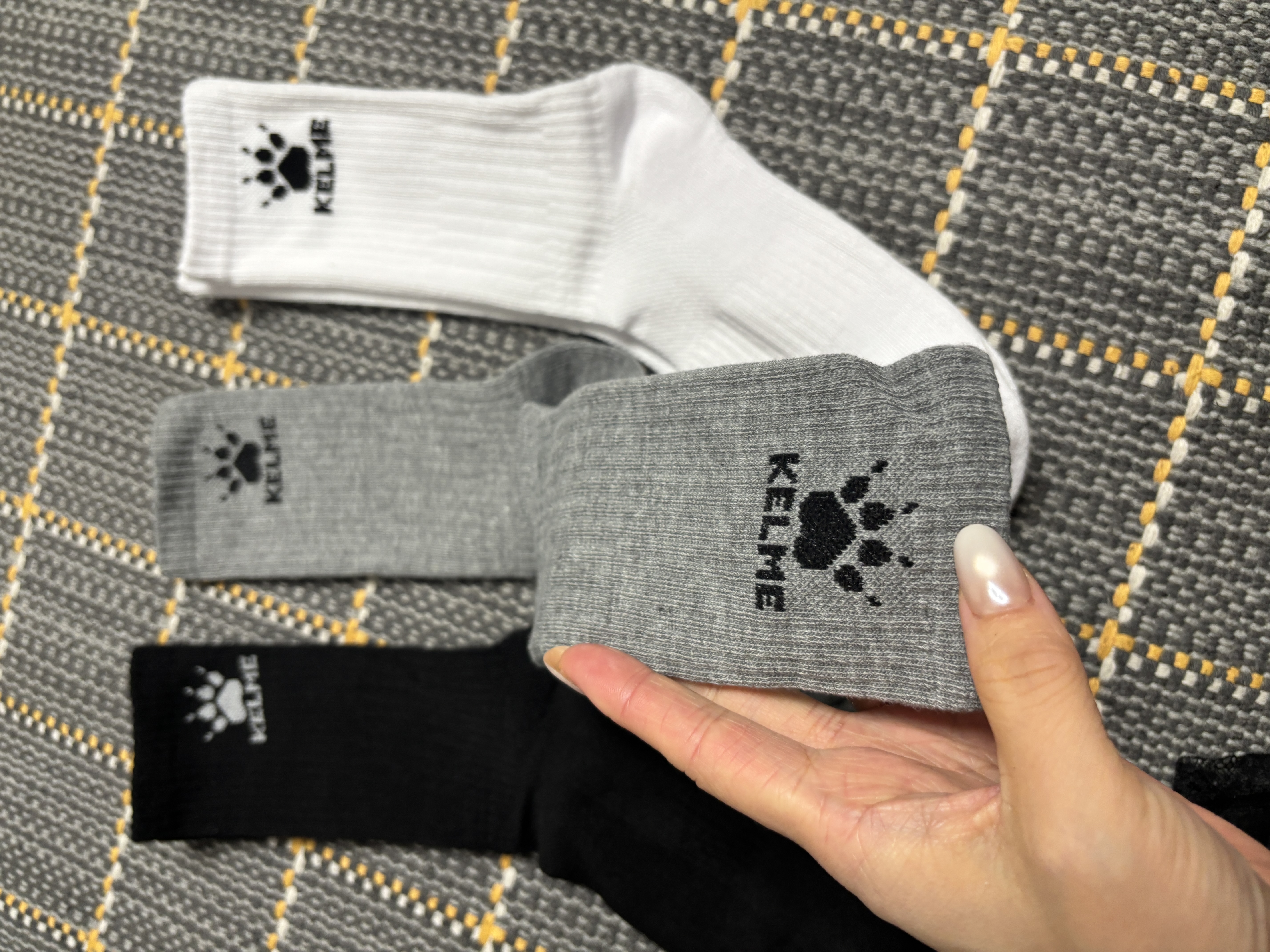 卡尔美（KELME）袜子运动袜（3双）男女秋冬保暖长袜篮球吸汗跑步抗菌休闲生活袜 实拍图